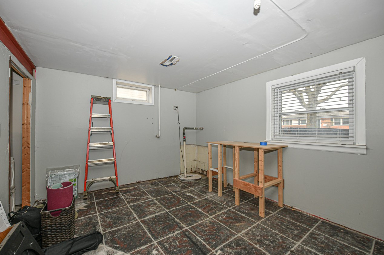 4126 Lasalle St, Racine WI 53402-2912 exterior