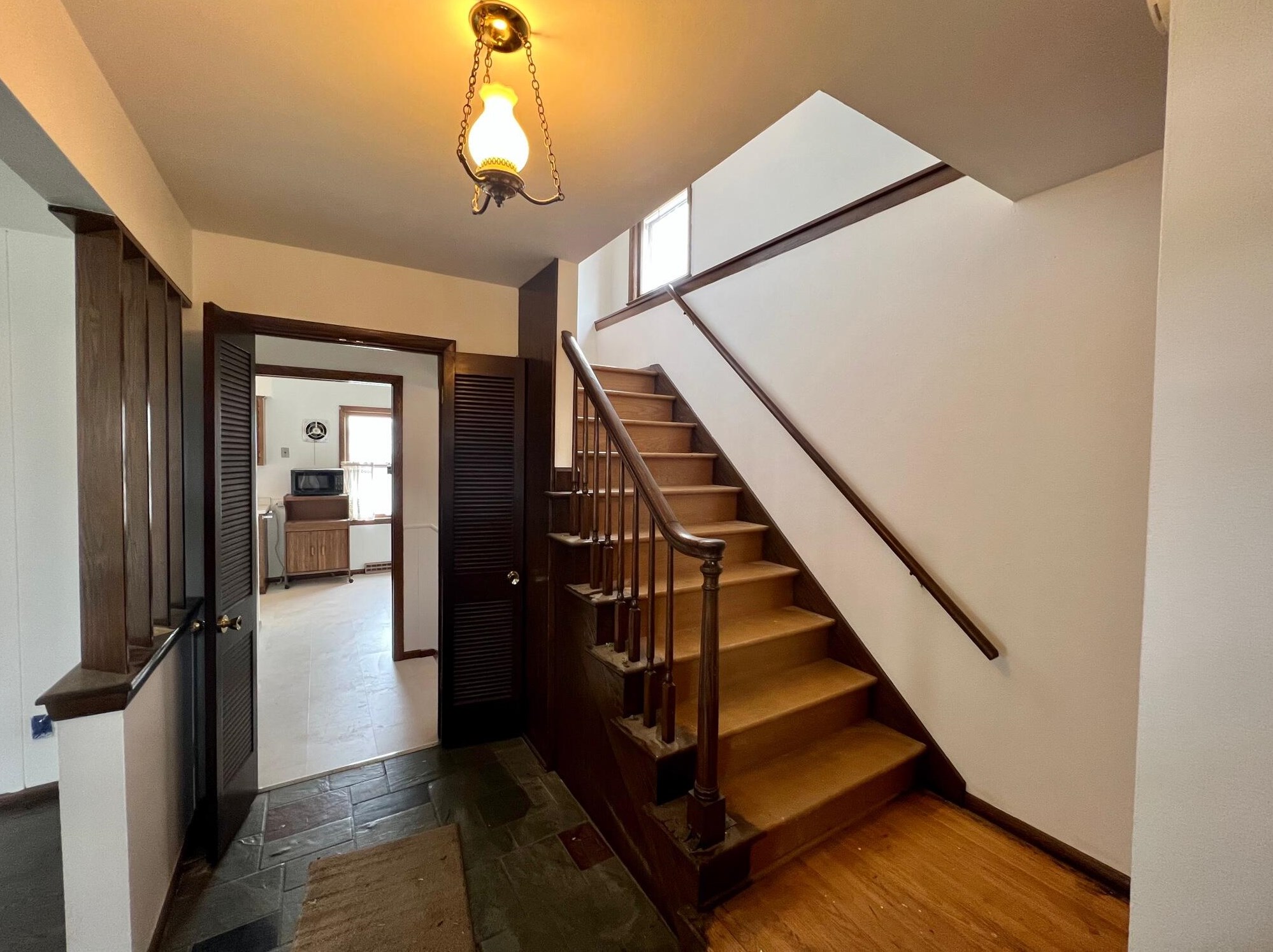 4868 22nd St, Milwaukee WI  53209-5627 exterior