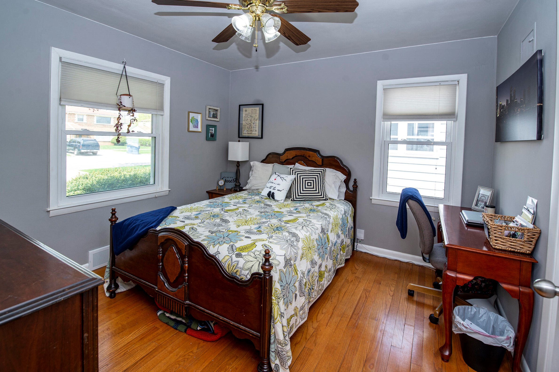 3842 84, Milwaukee WI 53228-1706 exterior