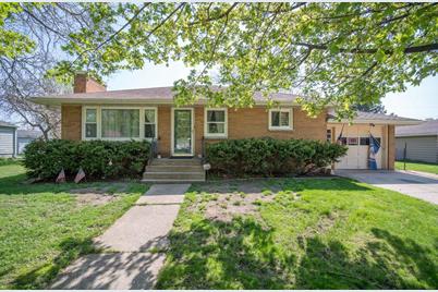 535 N Hickory St - Photo 1