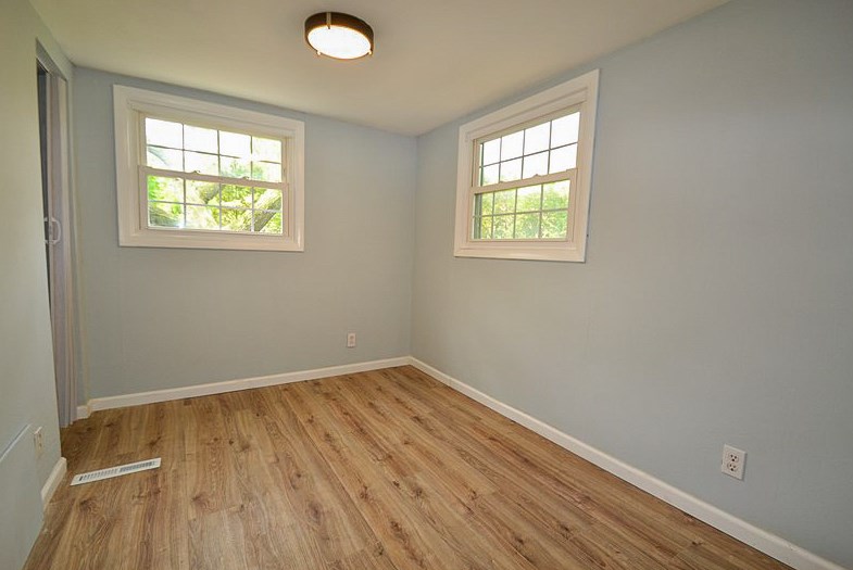 5225 Whitnall Ave, Cudahy WI  53110-1940 exterior