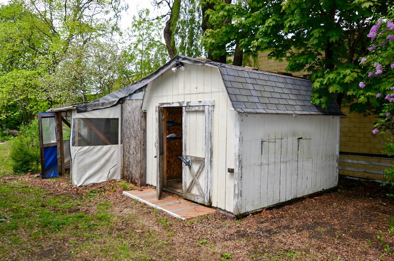 5225 Whitnall Ave, Cudahy WI  53110-1940 exterior