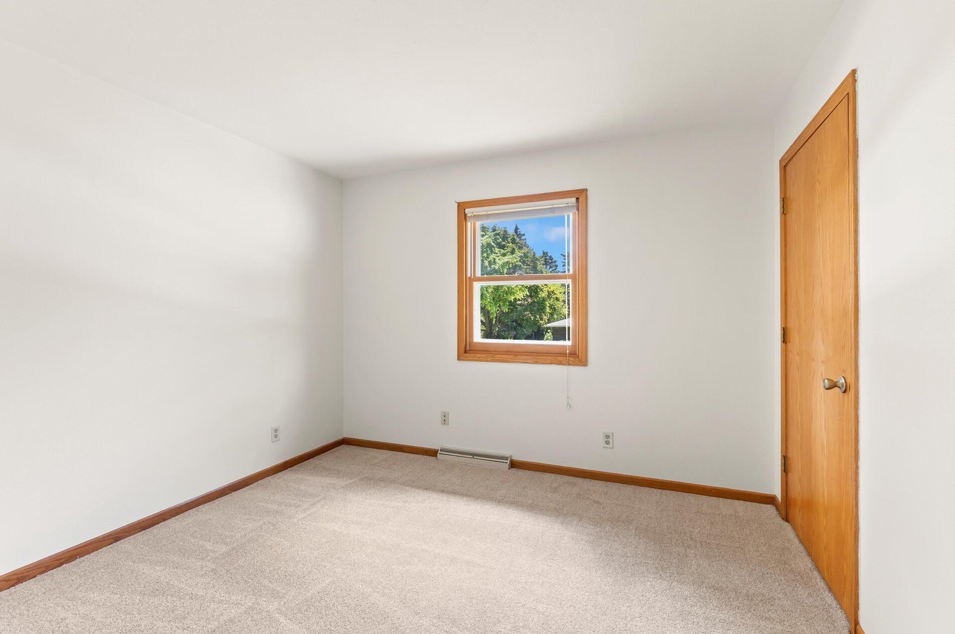 1420 Autumn Dr, Racine WI 53402-1813 exterior