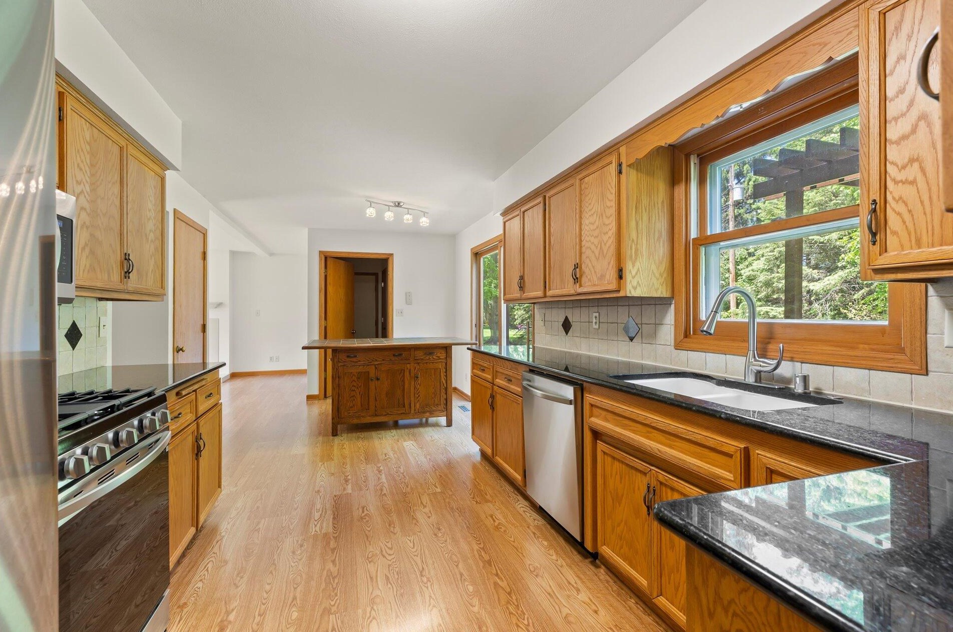 1420 Autumn Dr, Racine WI 53402-1813 exterior