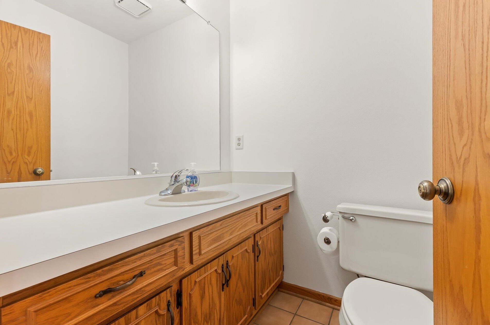 1420 Autumn Dr, Racine WI 53402-1813 exterior