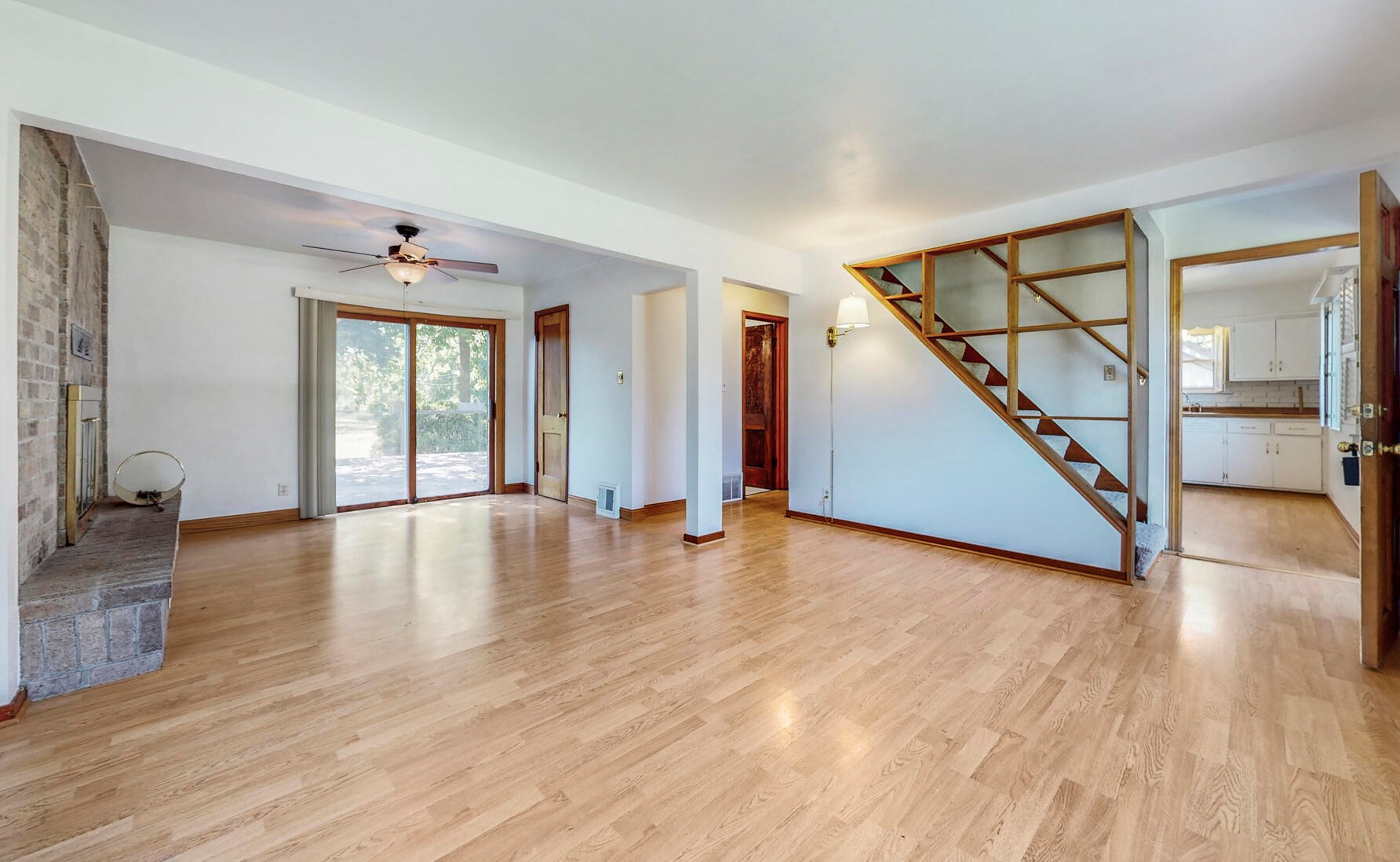 7465 Shepard Ave, Oak Creek WI  53154-2215 exterior