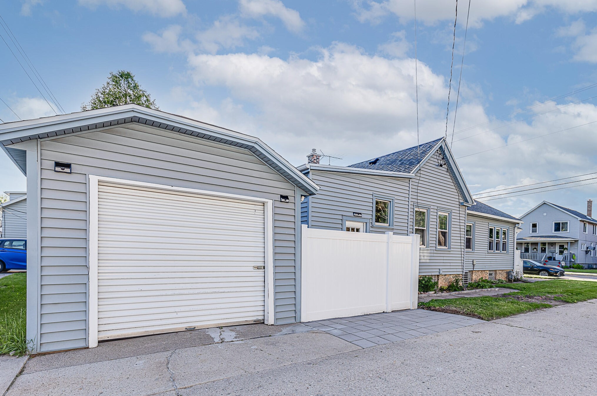 1021 Geele Ave, Sheboygan WI  53083-4860 exterior
