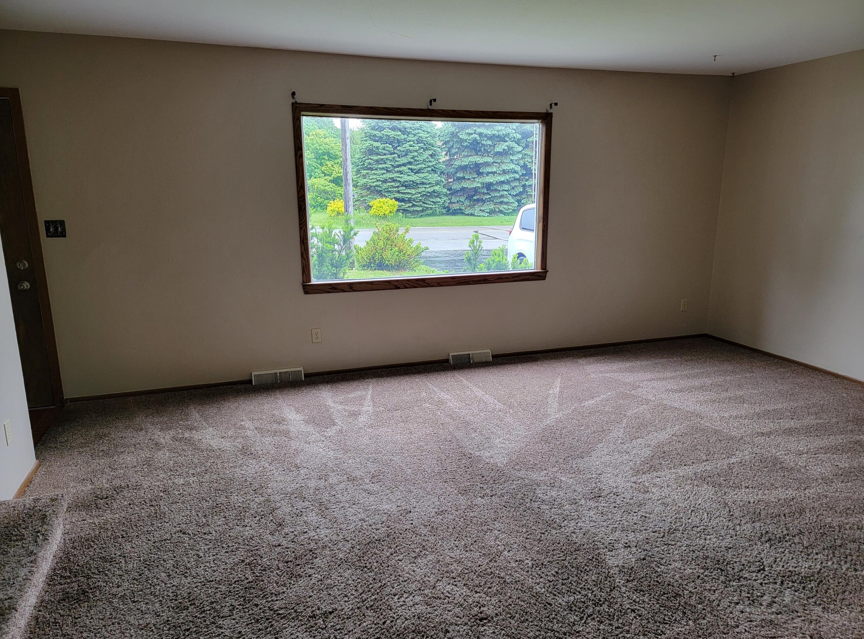 4330 Green Bay Rd, Racine WI  53404-1214 exterior