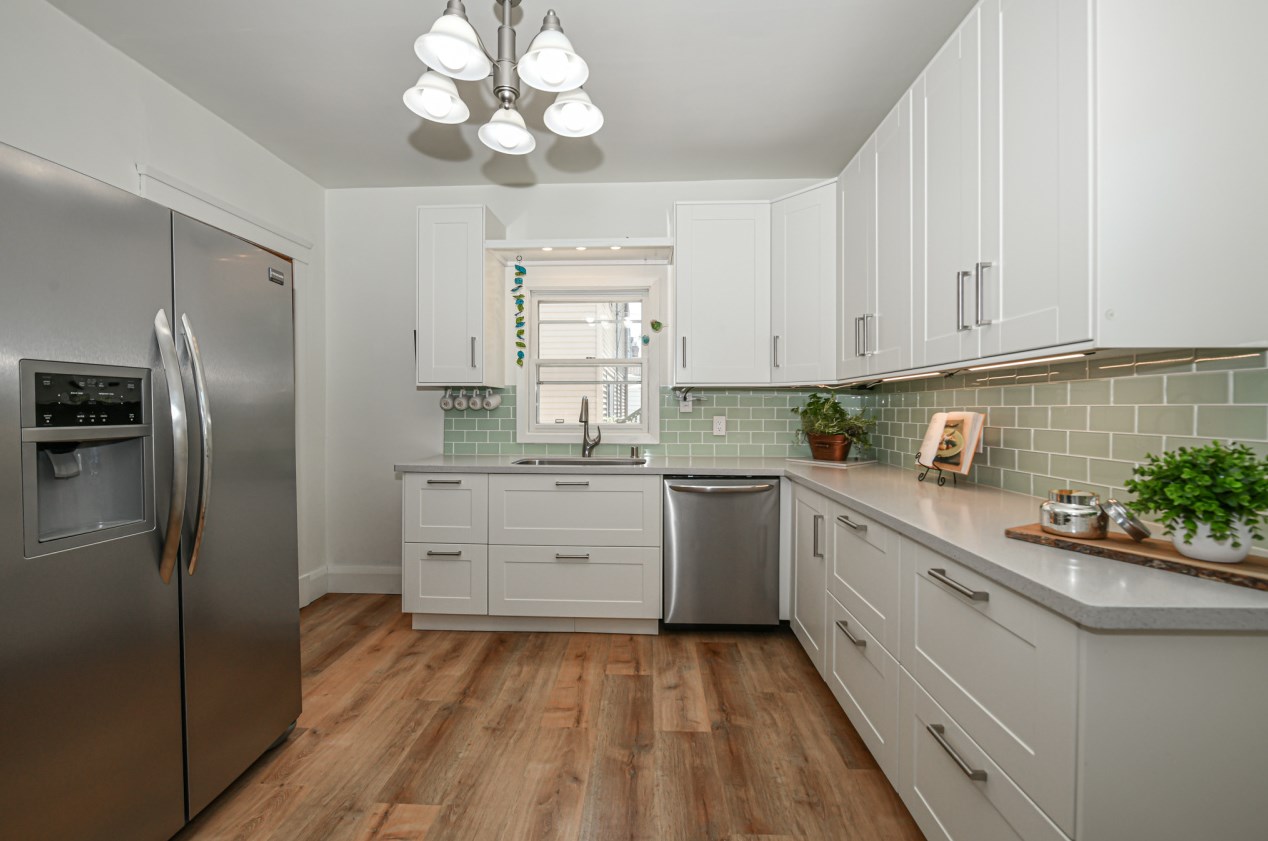 1106 Blaine Ave, Racine WI 53405-2905 exterior