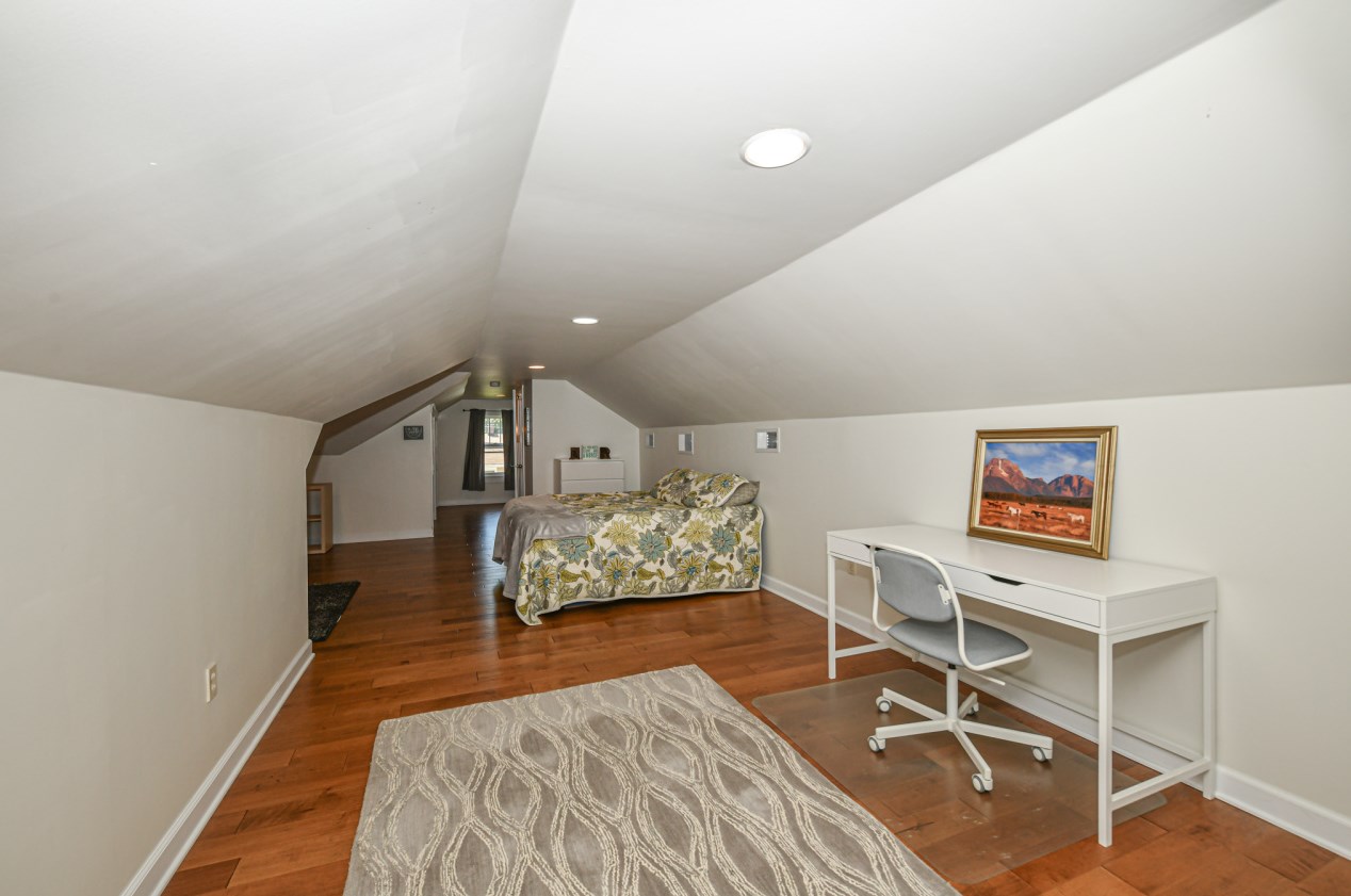 1106 Blaine Ave, Racine WI 53405-2905 exterior