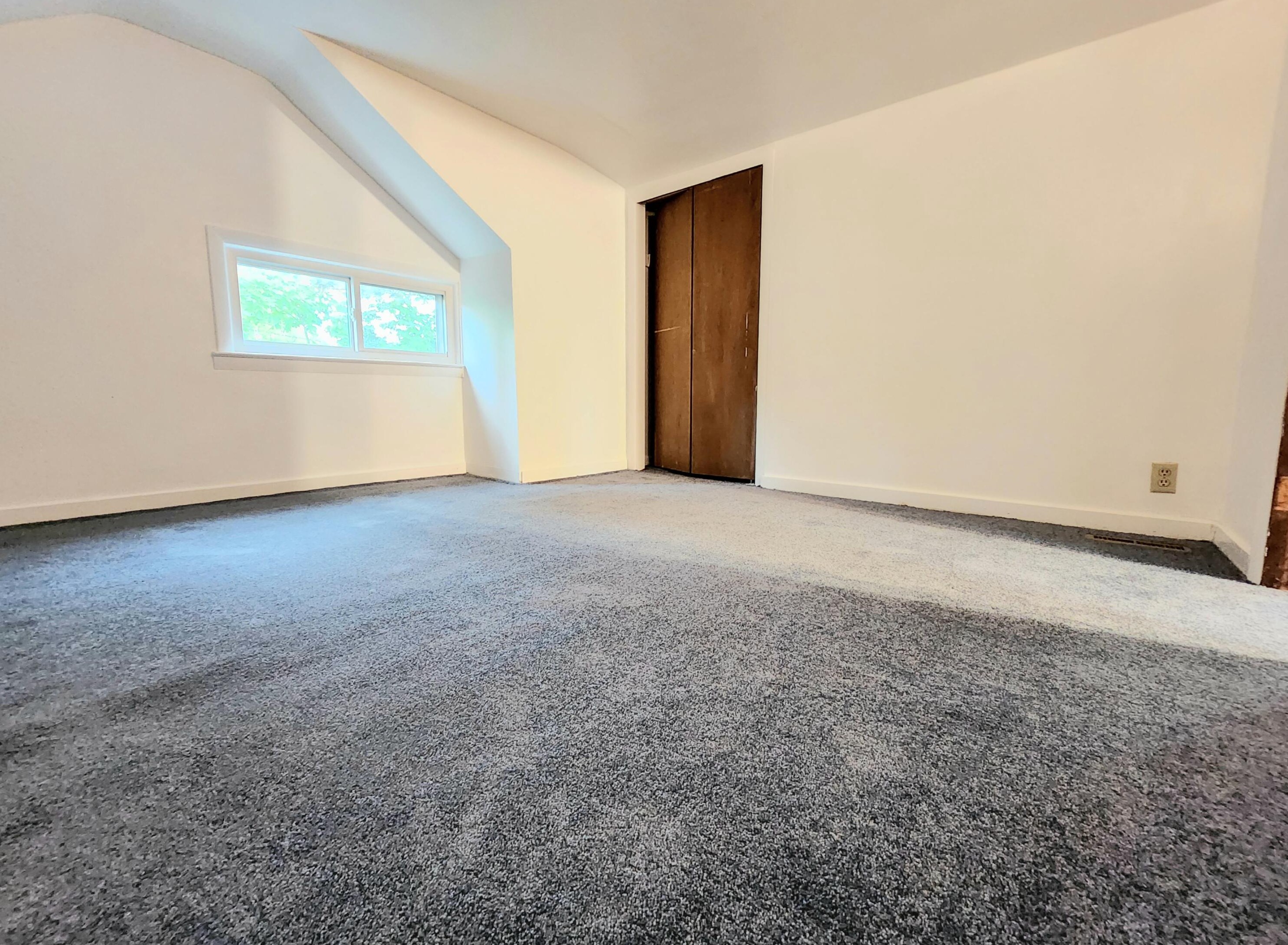 705 Nicholson Ave, South Milwaukee WI  53172-1446 exterior