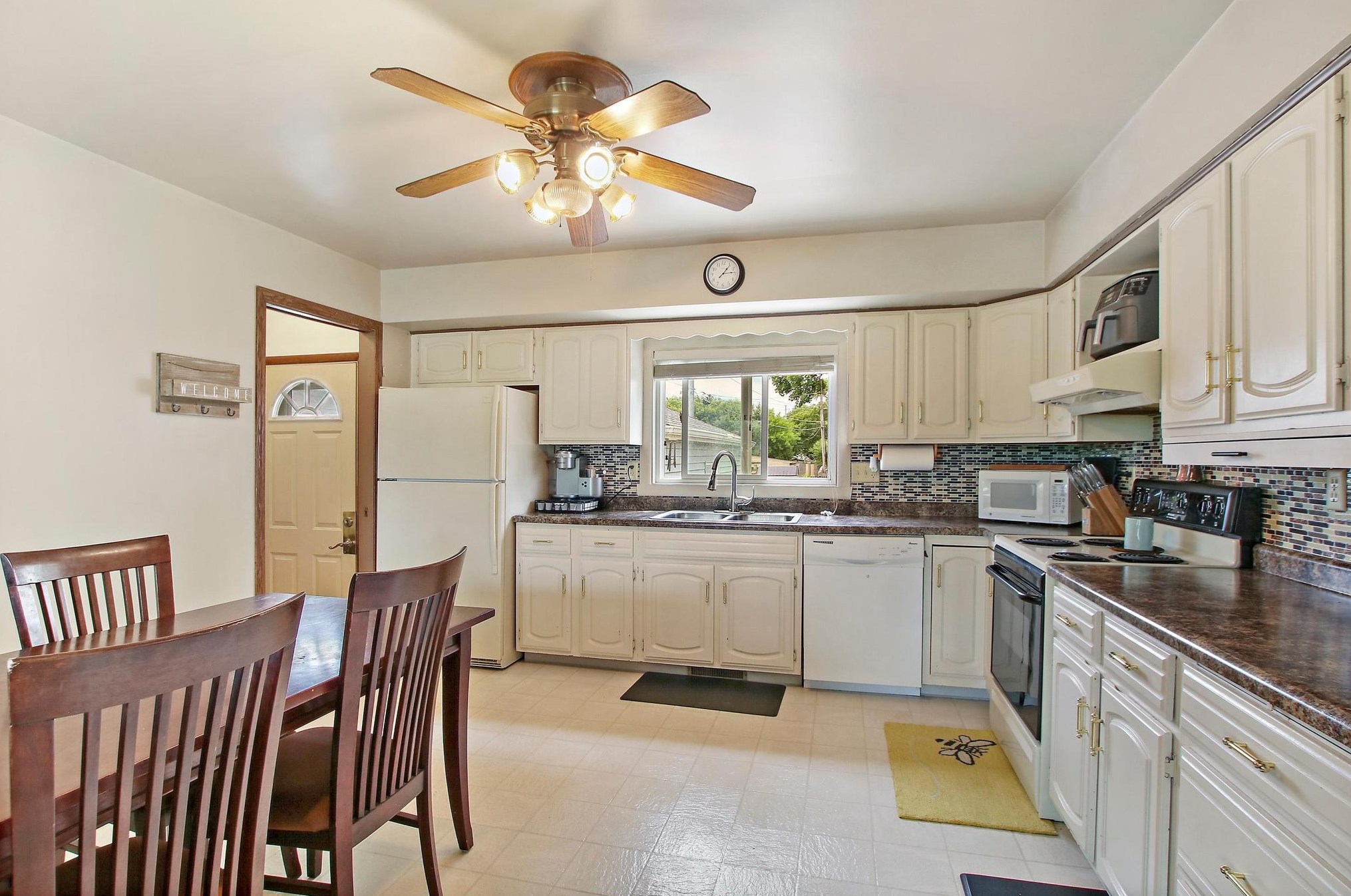 3615 19 St, Racine WI 53405-3701 exterior