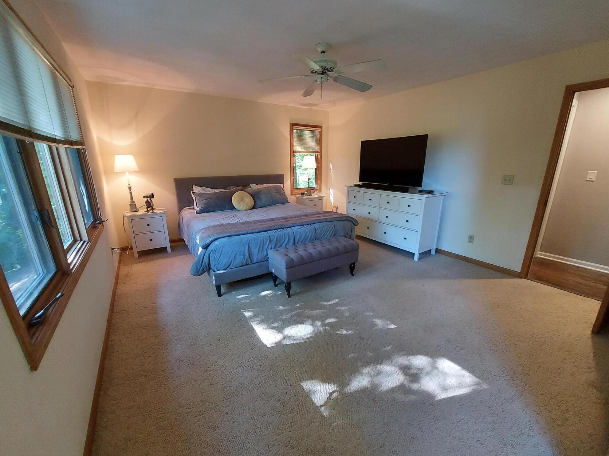 940 Satinwood Ct, Brookfield WI  53005-6852 exterior