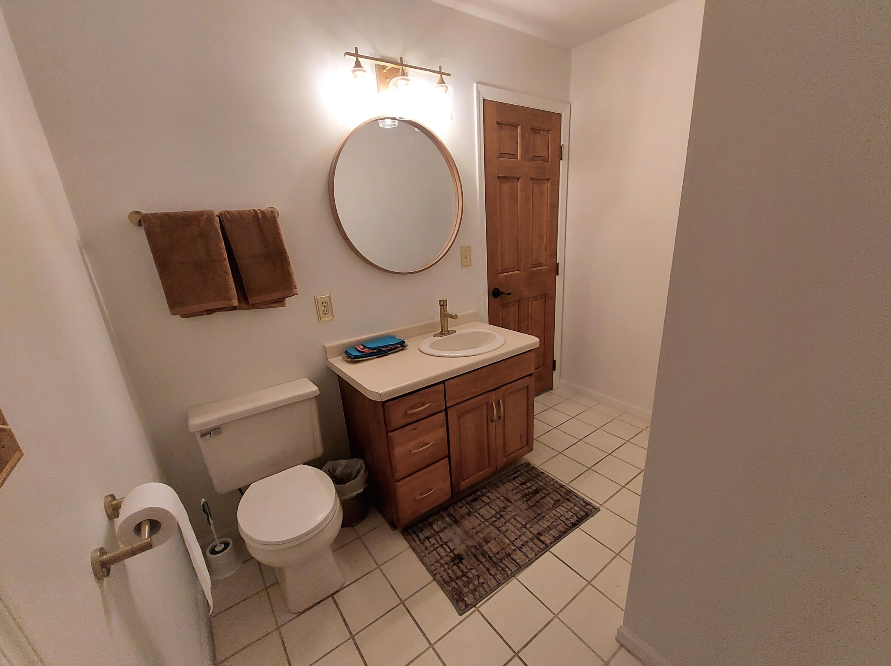 940 Satinwood Ct, Brookfield WI  53005-6852 exterior