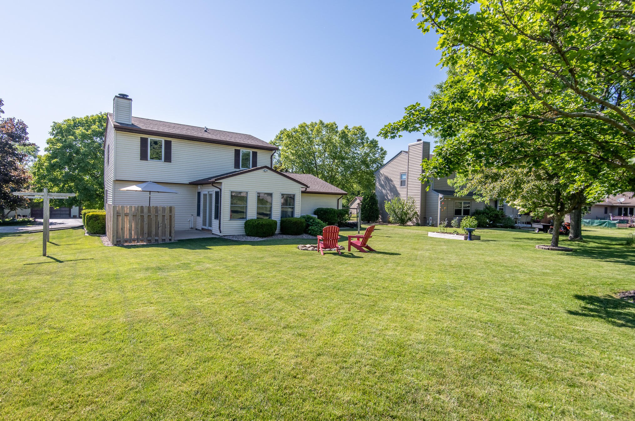 310 Prairie Run, Grafton WI  53024-1175 exterior