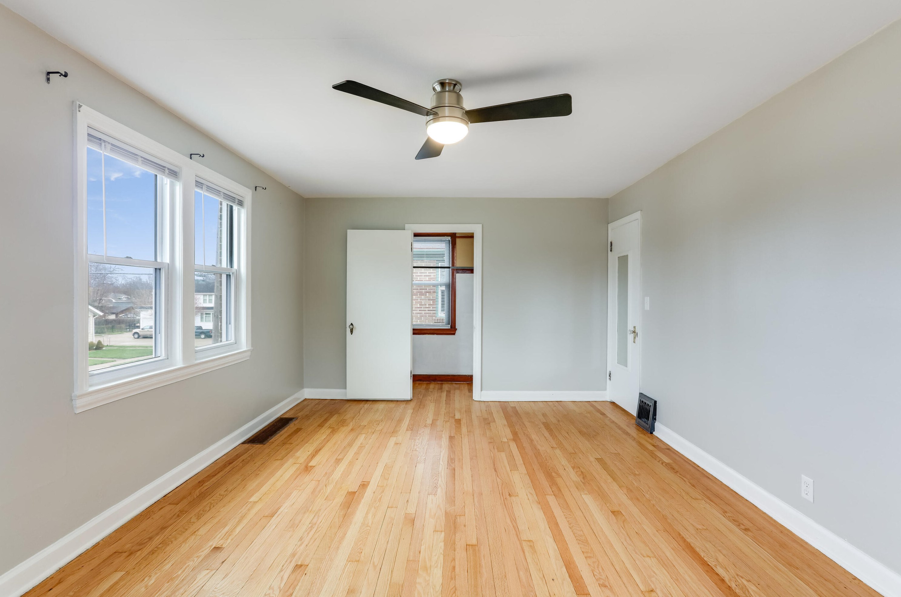 3815 Kinzie Ave, Racine WI  53405-2329 exterior