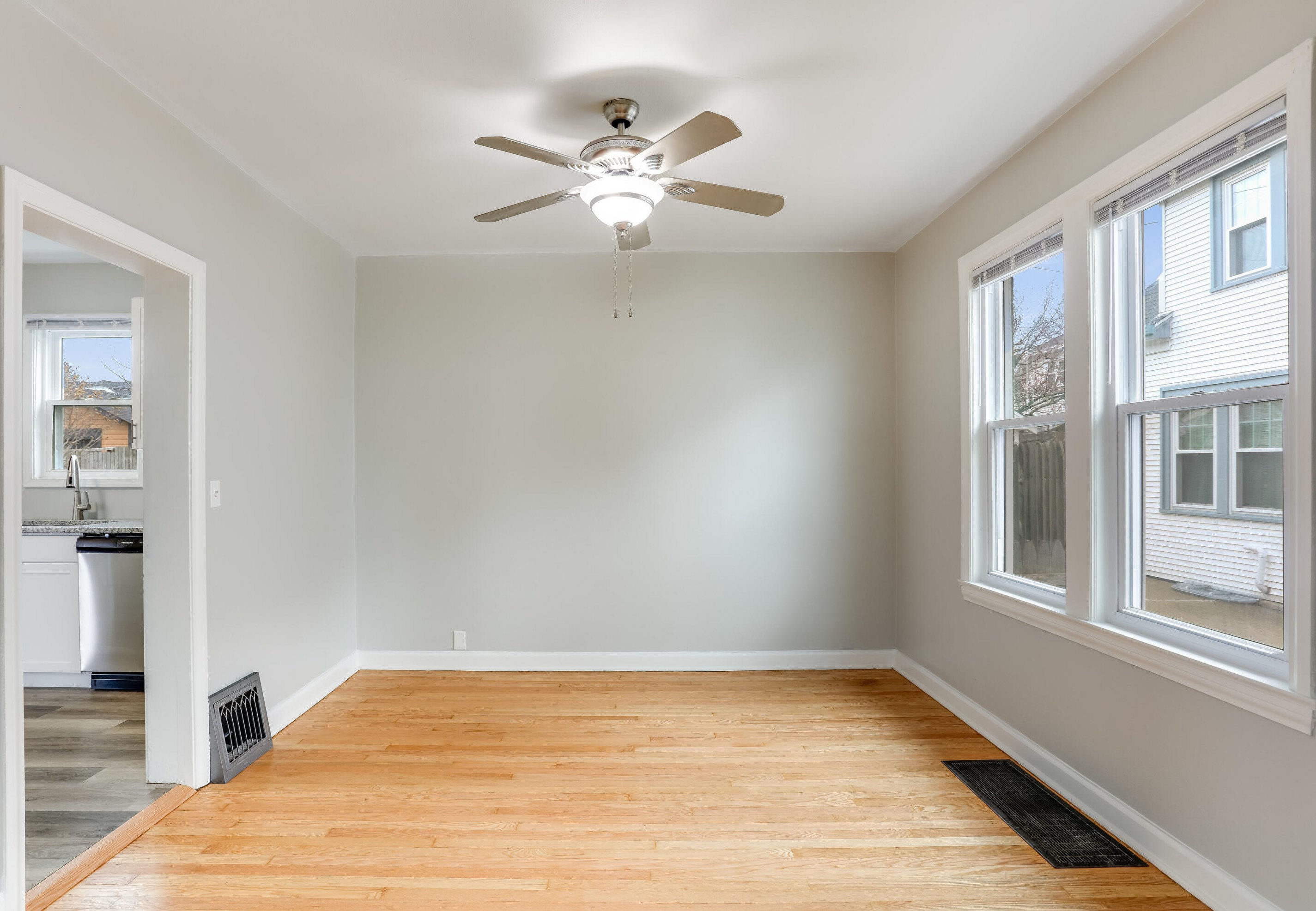 3815 Kinzie Ave, Racine WI  53405-2329 exterior
