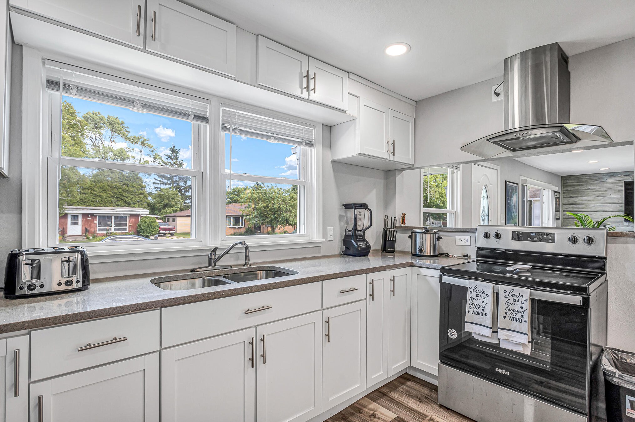 1208 27th St, Sheboygan WI  53081-3119 exterior