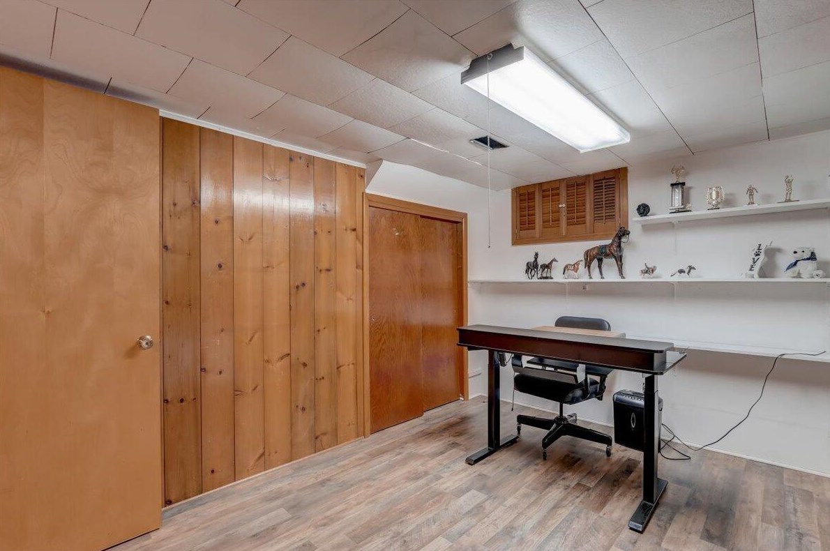 1355 Howard St, Racine WI  53404-2405 exterior