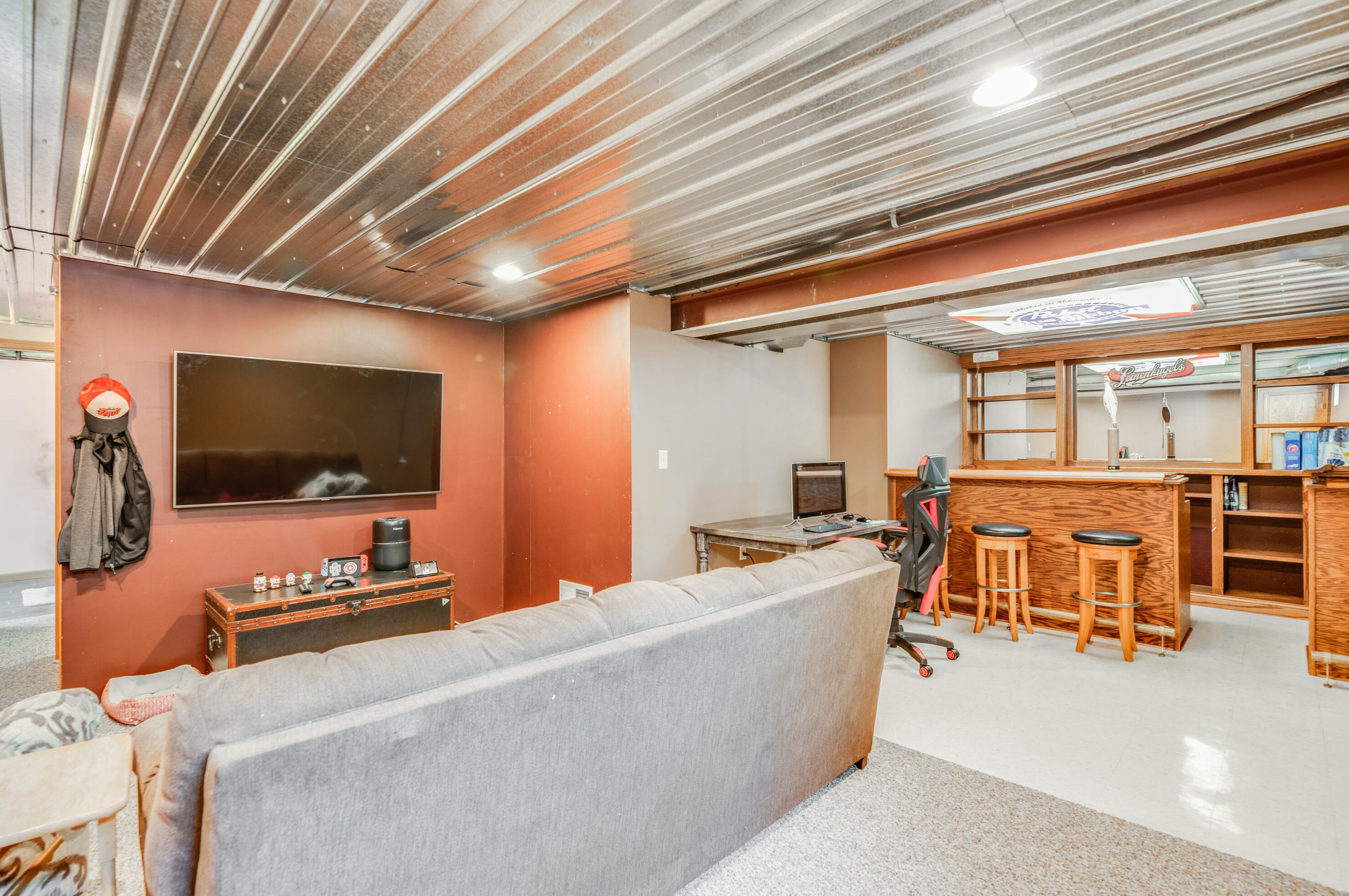 3800 Glencoe Dr, Racine WI  53403-9427 exterior