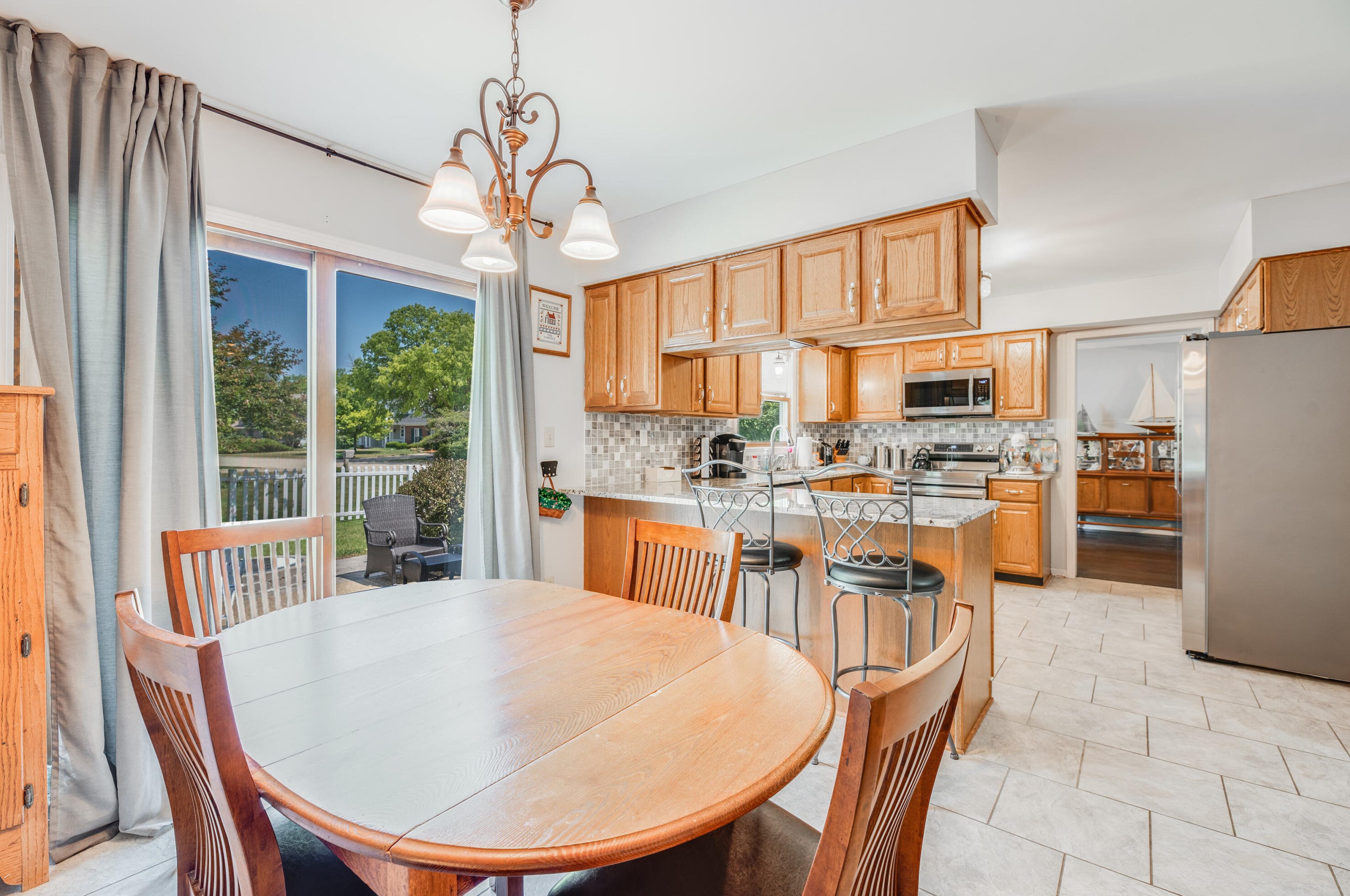 3800 Glencoe Dr, Racine WI  53403-9427 exterior