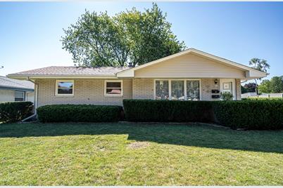 8845 W Burdick Ave - Photo 1