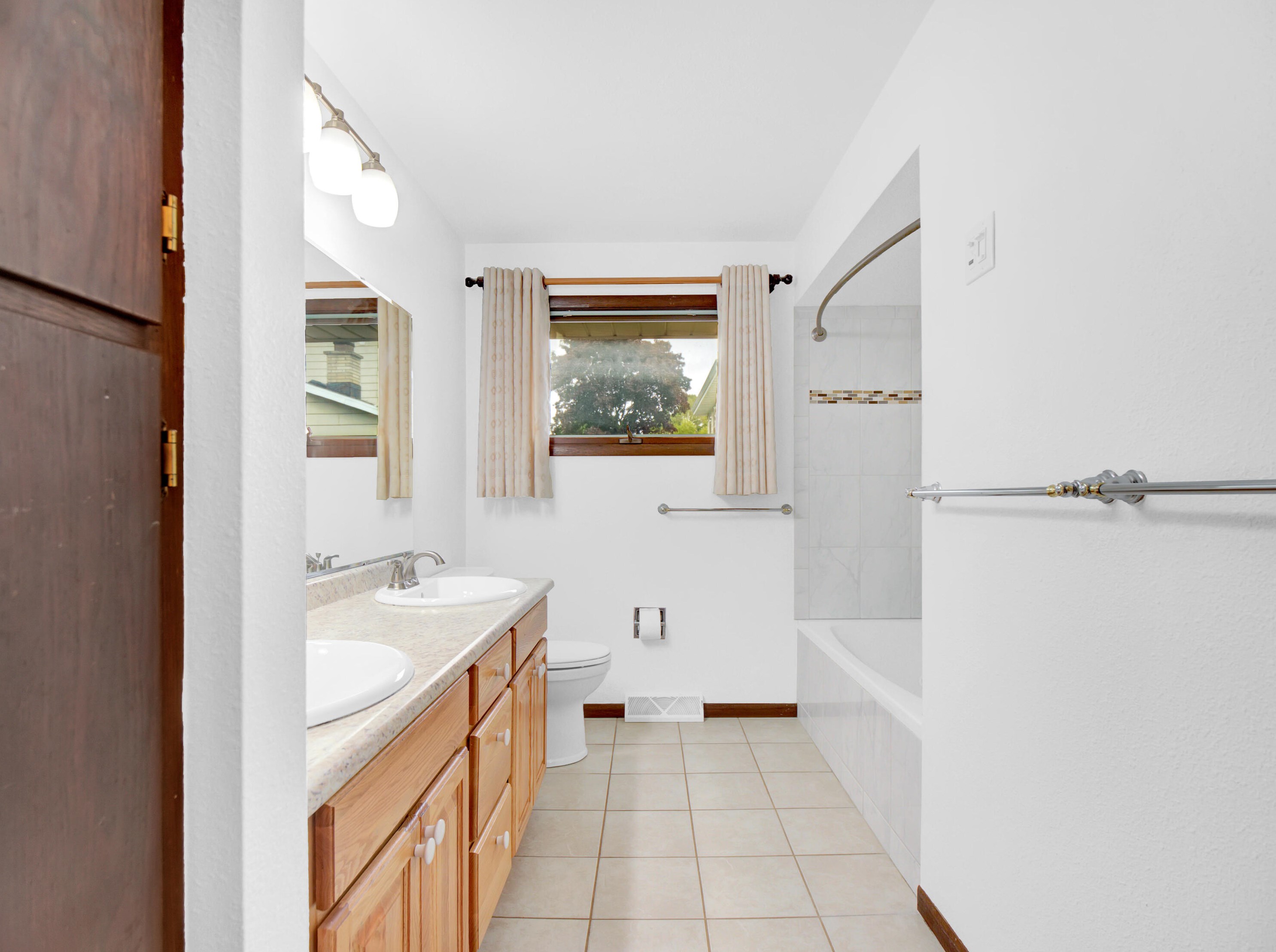 3804 15th St, Sheboygan WI  53081-7130 exterior