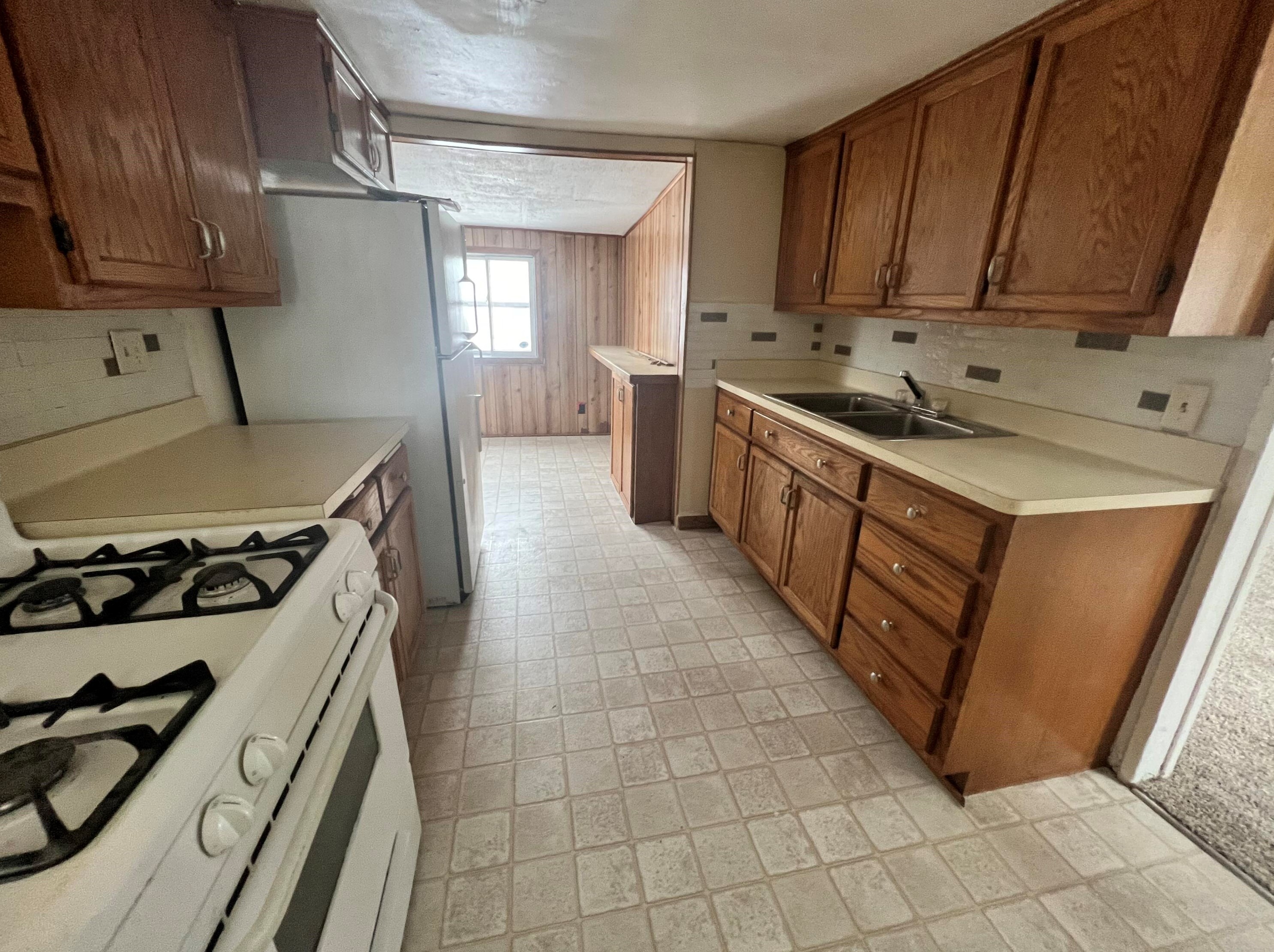 1641 Ellis Ave, Racine WI  53402-2748 exterior