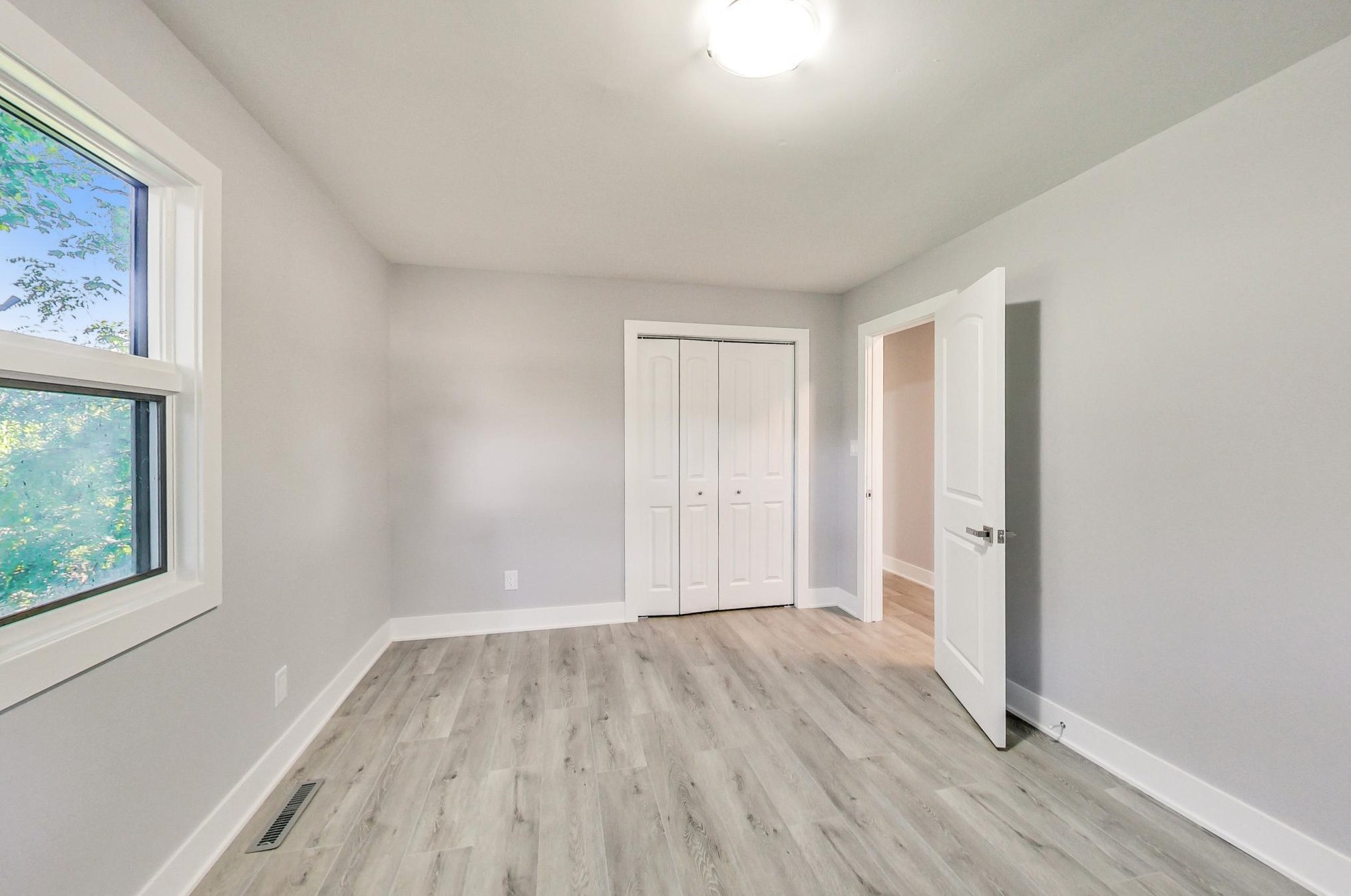 33601 Contour Dr, Lyons WI  53105-9214 exterior