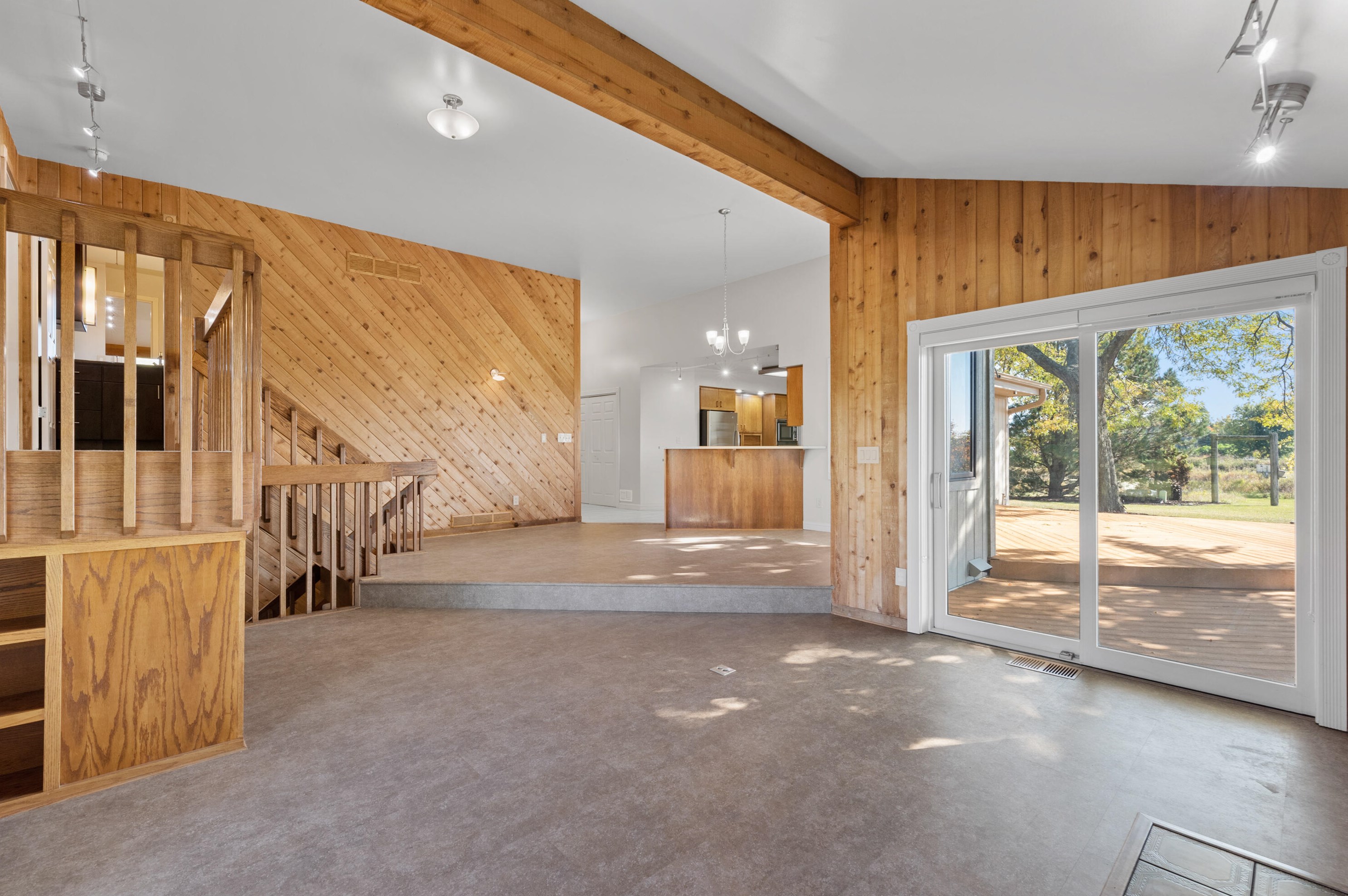 381 Lake Shore Rd, Grafton WI  53024-9550 exterior