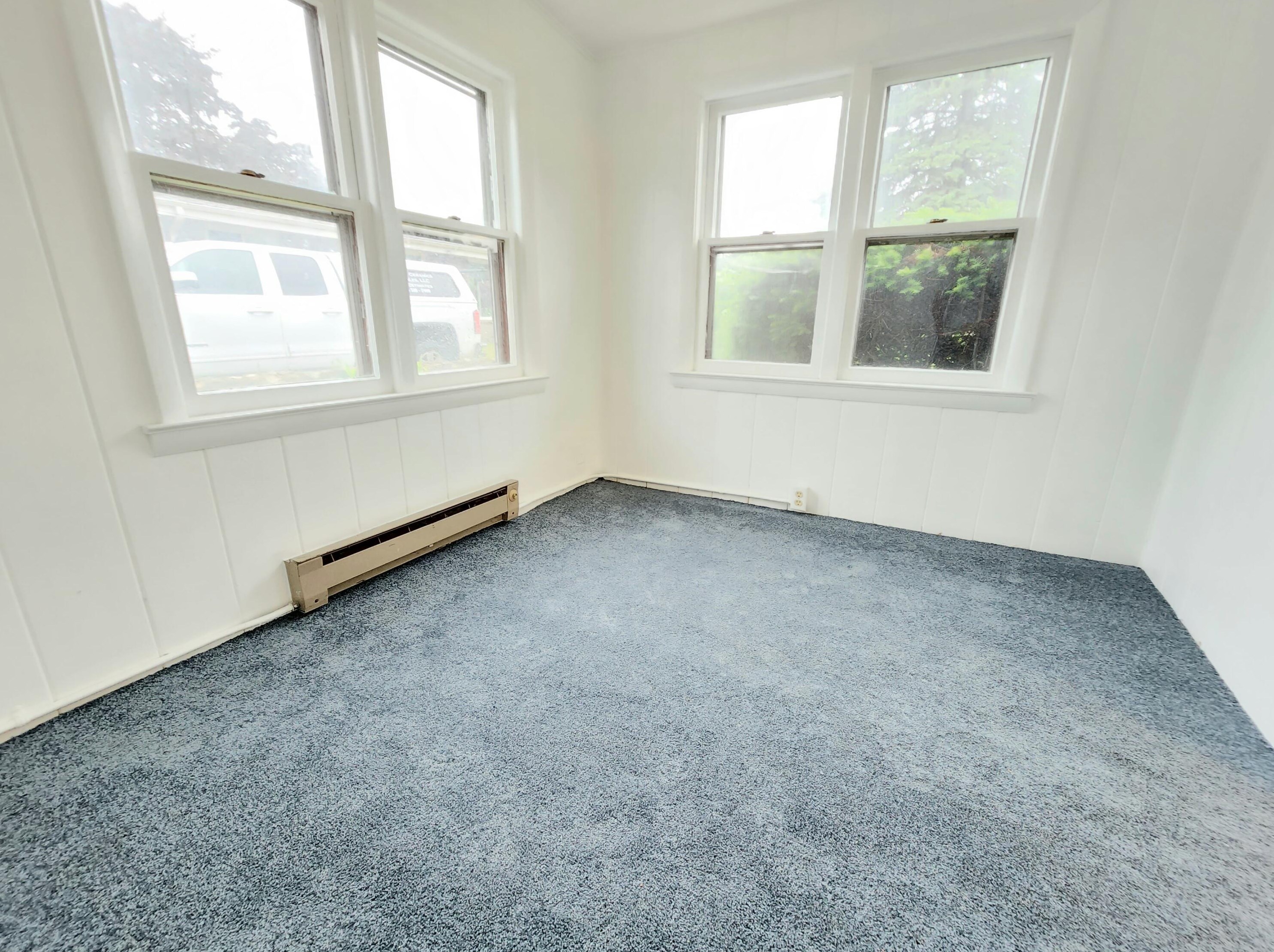 705 Nicholson Ave, South Milwaukee WI  53172-1446 exterior