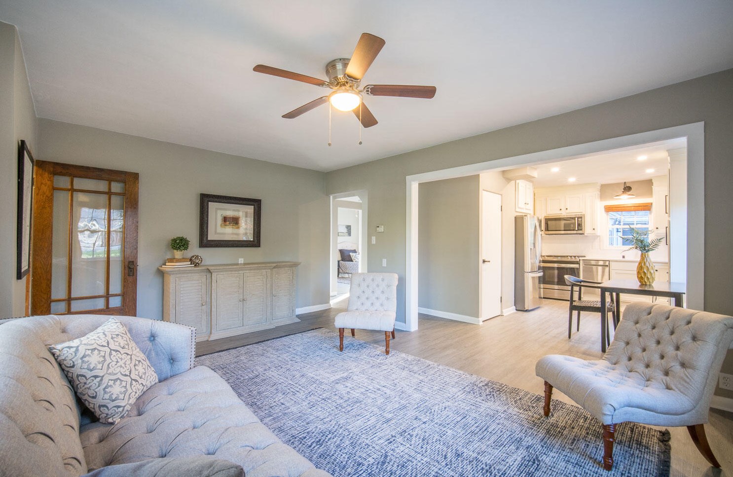 215 Bobolink Dr, Brookfield WI  53005-8033 exterior