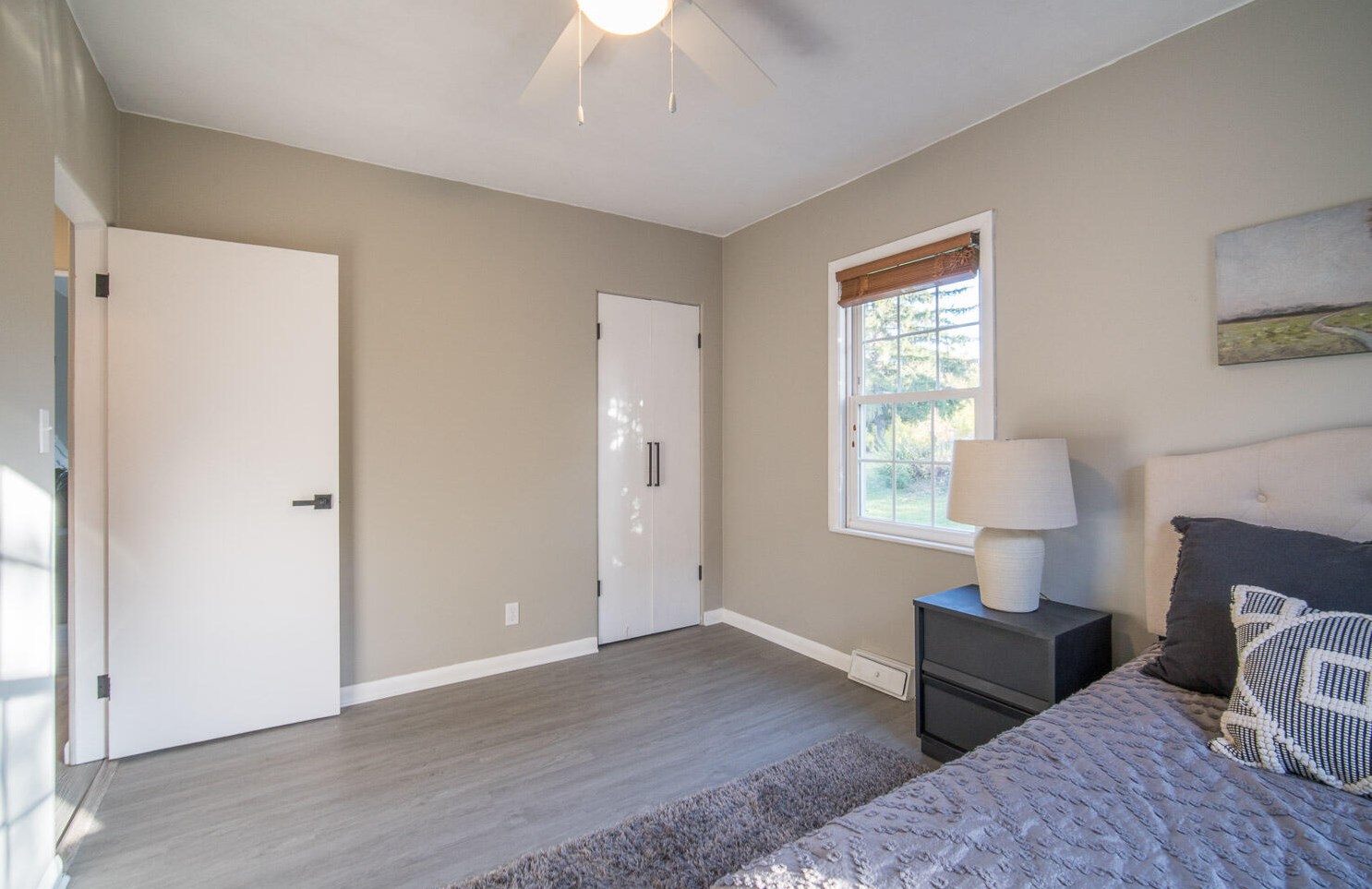 215 Bobolink Dr, Brookfield WI  53005-8033 exterior