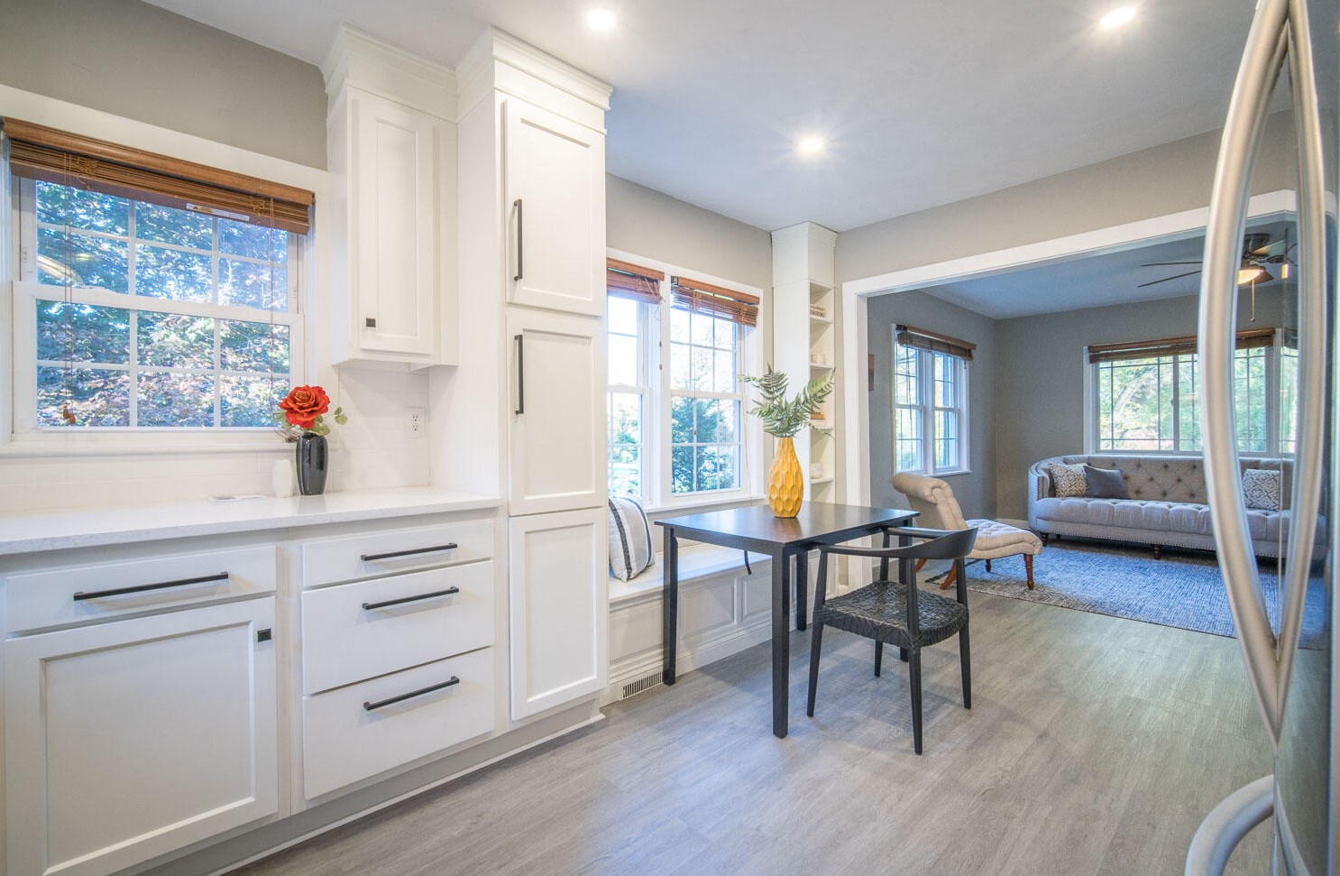 215 Bobolink Dr, Brookfield WI  53005-8033 exterior