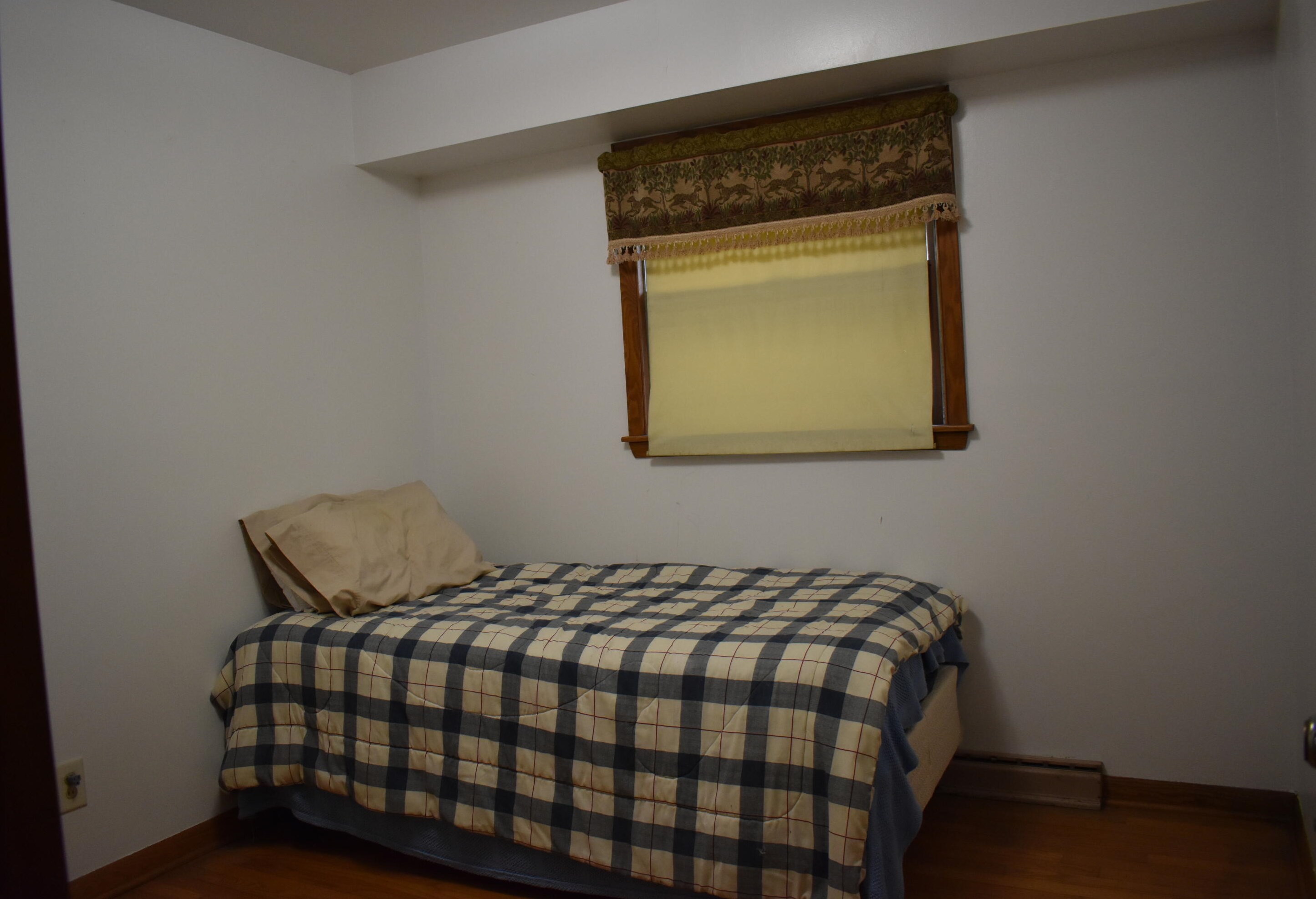 3818 Brooklawn Cir, South Milwaukee WI  53172-3836 exterior