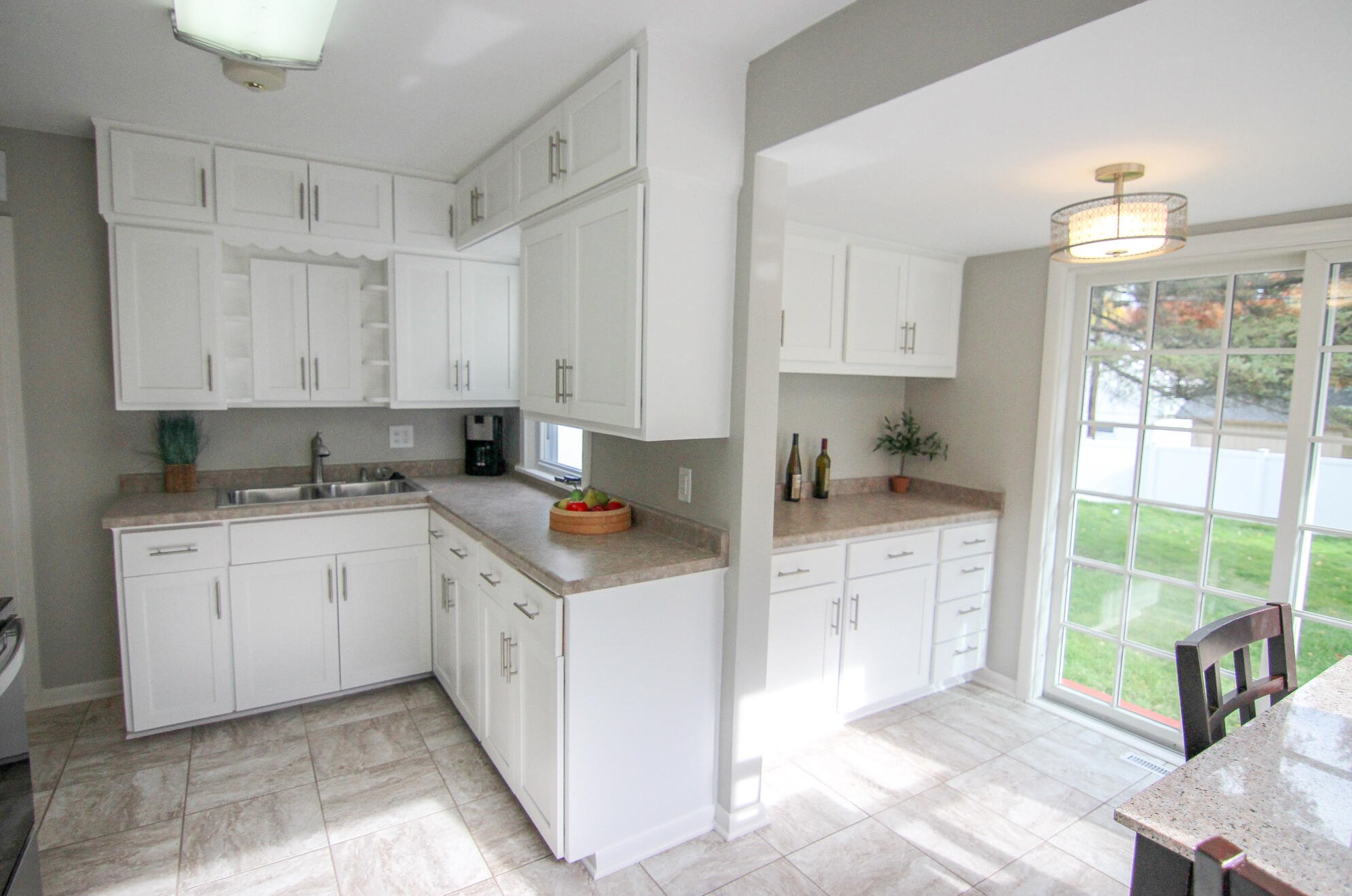 1044 7th Ave, Grafton WI  53024-1810 exterior