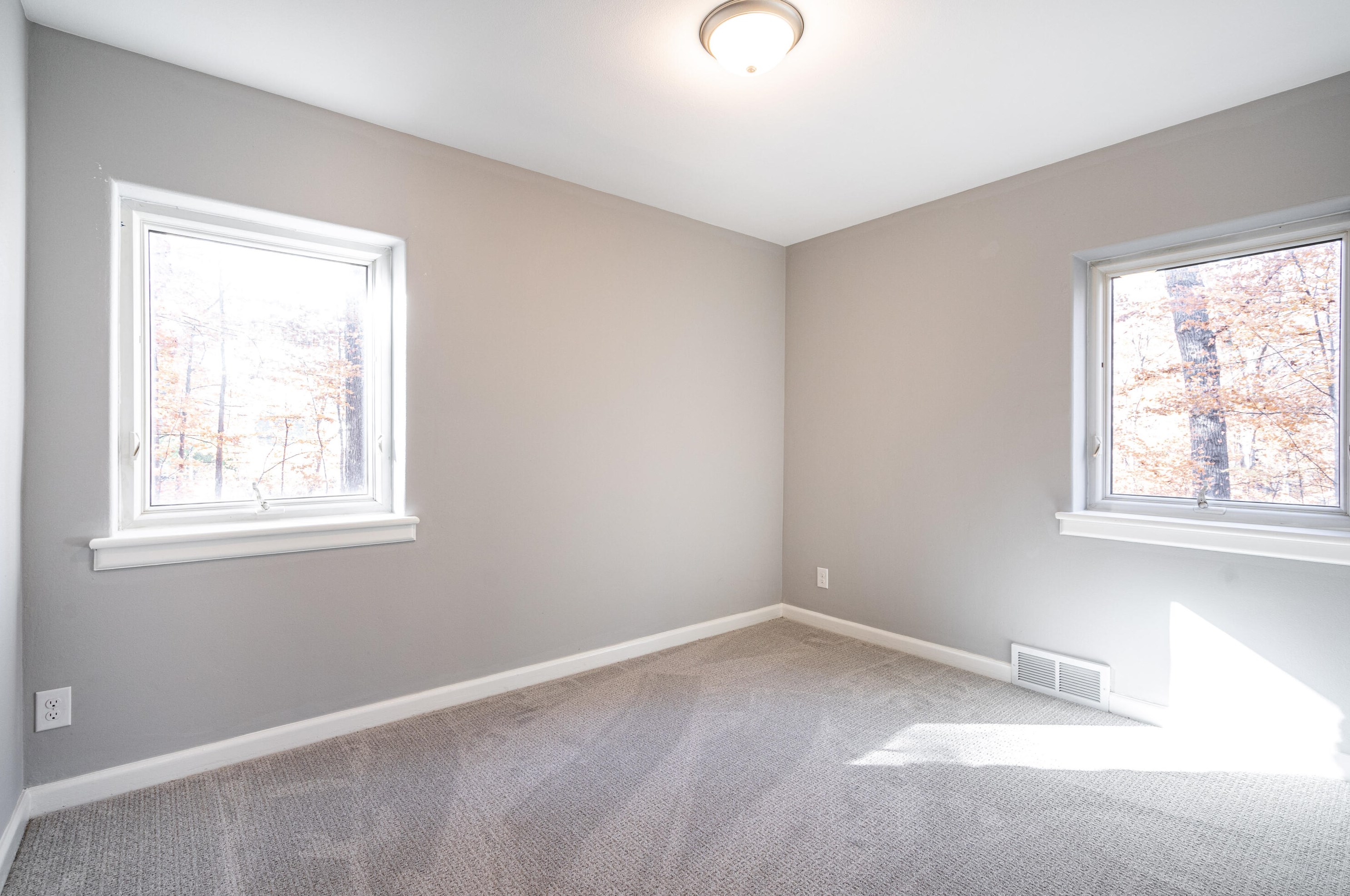 19160 North Ave, Brookfield WI  53045-4186 exterior