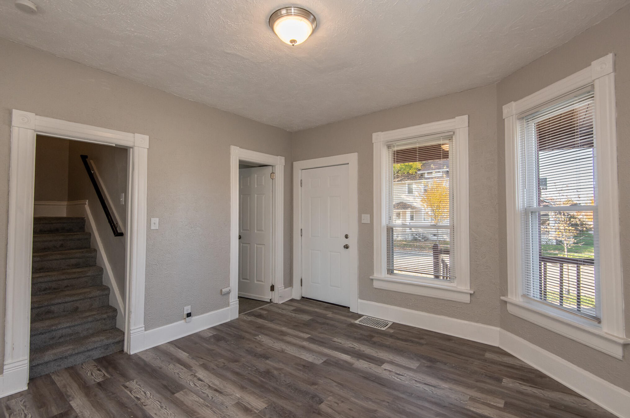 1701 Holmes Ave, Racine WI  53405-3546 exterior