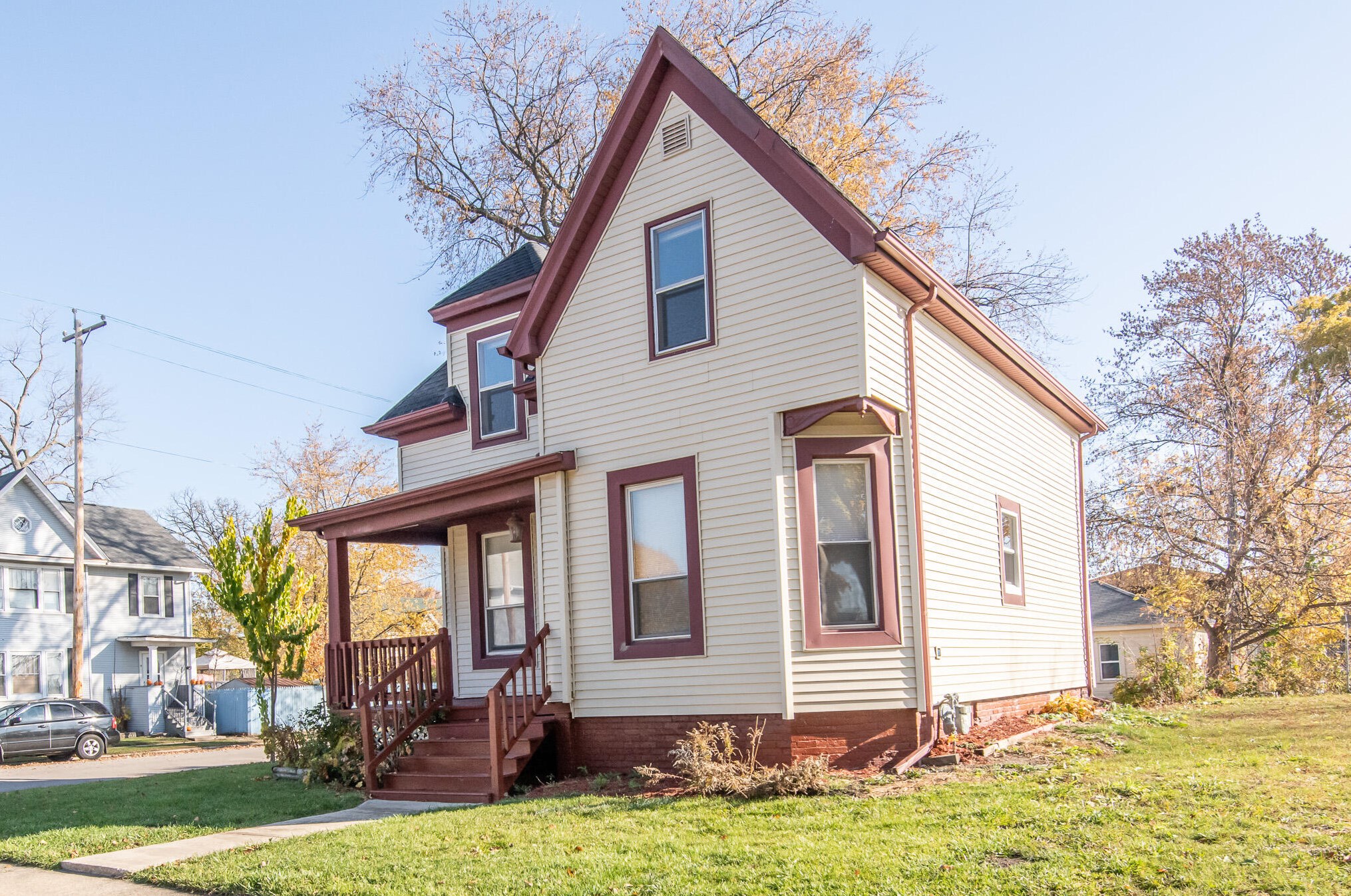 1701 Holmes Ave, Racine WI  53405-3546 exterior