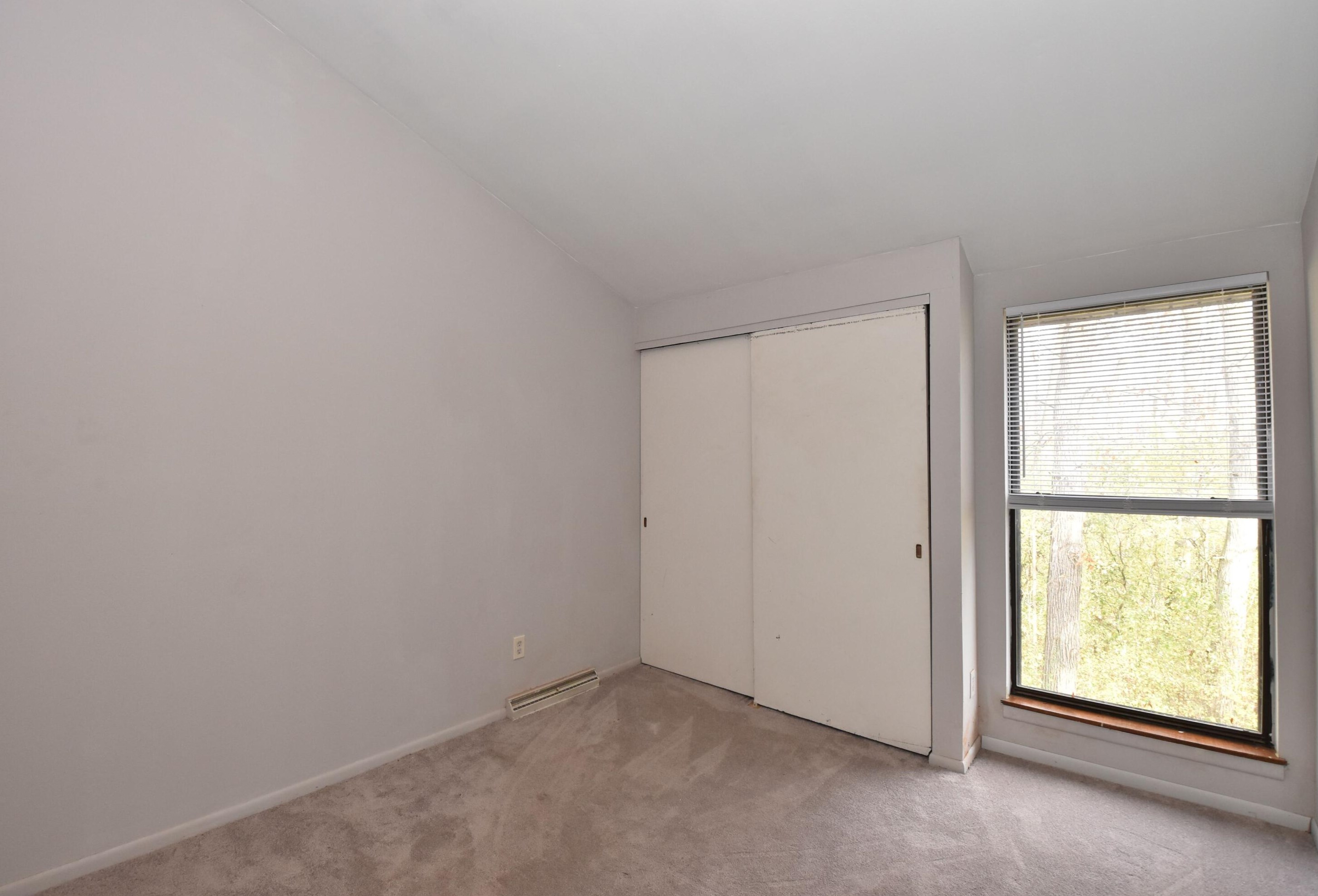 9012 70th St, Milwaukee WI  53223-2114 exterior