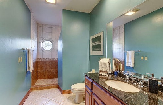 3000 Nagawicka Rd, Chenequa WI 53029-8322 exterior