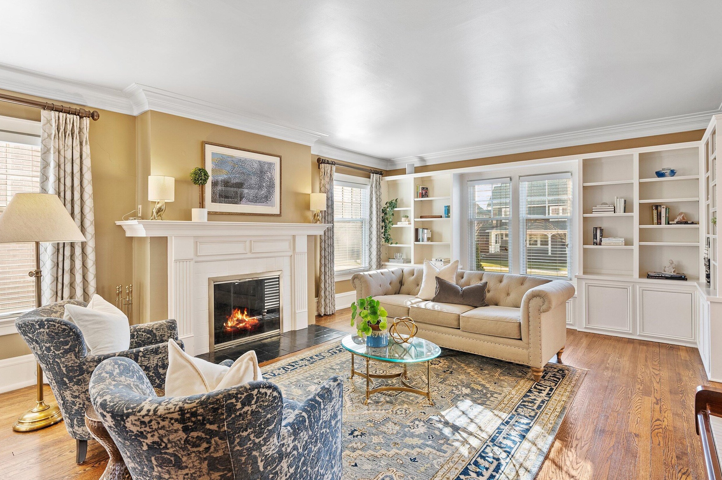 4042 Richland Ct, Milwaukee WI 53211-2147 exterior