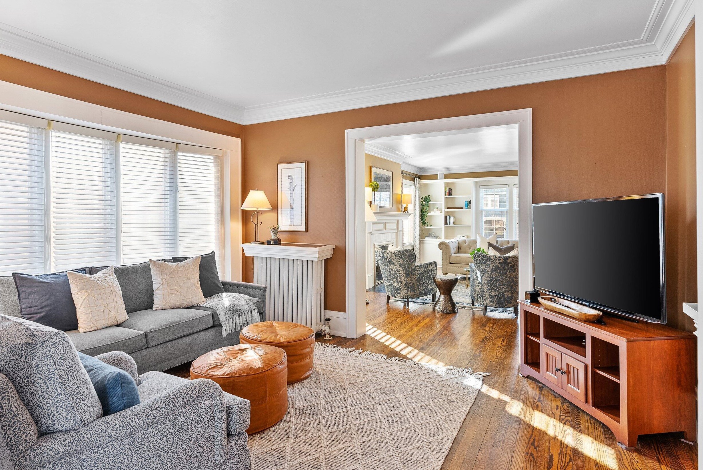 4042 Richland Ct, Milwaukee WI 53211-2147 exterior