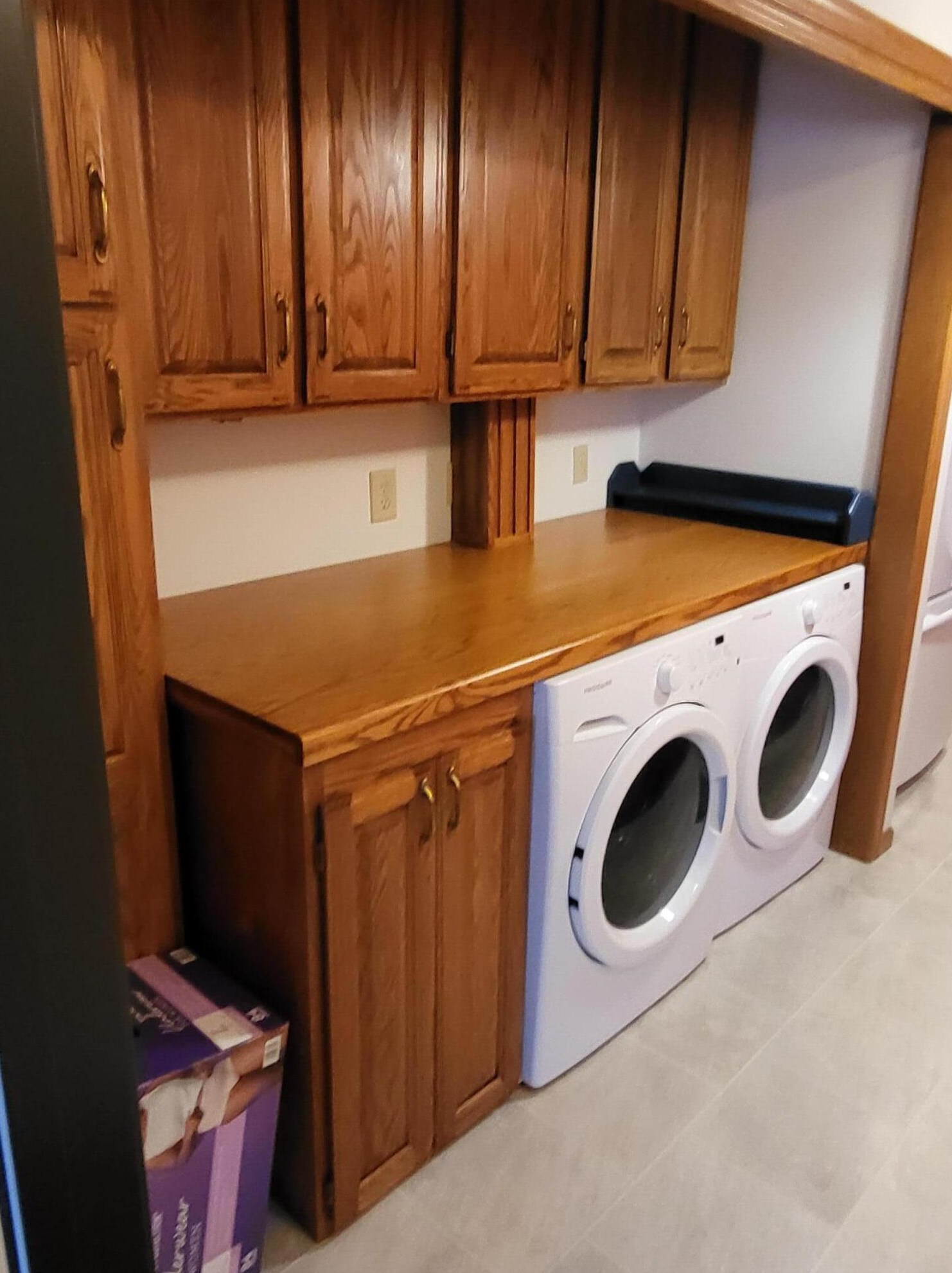 651 Hartford Sq, Hartford WI  53027-1982 exterior