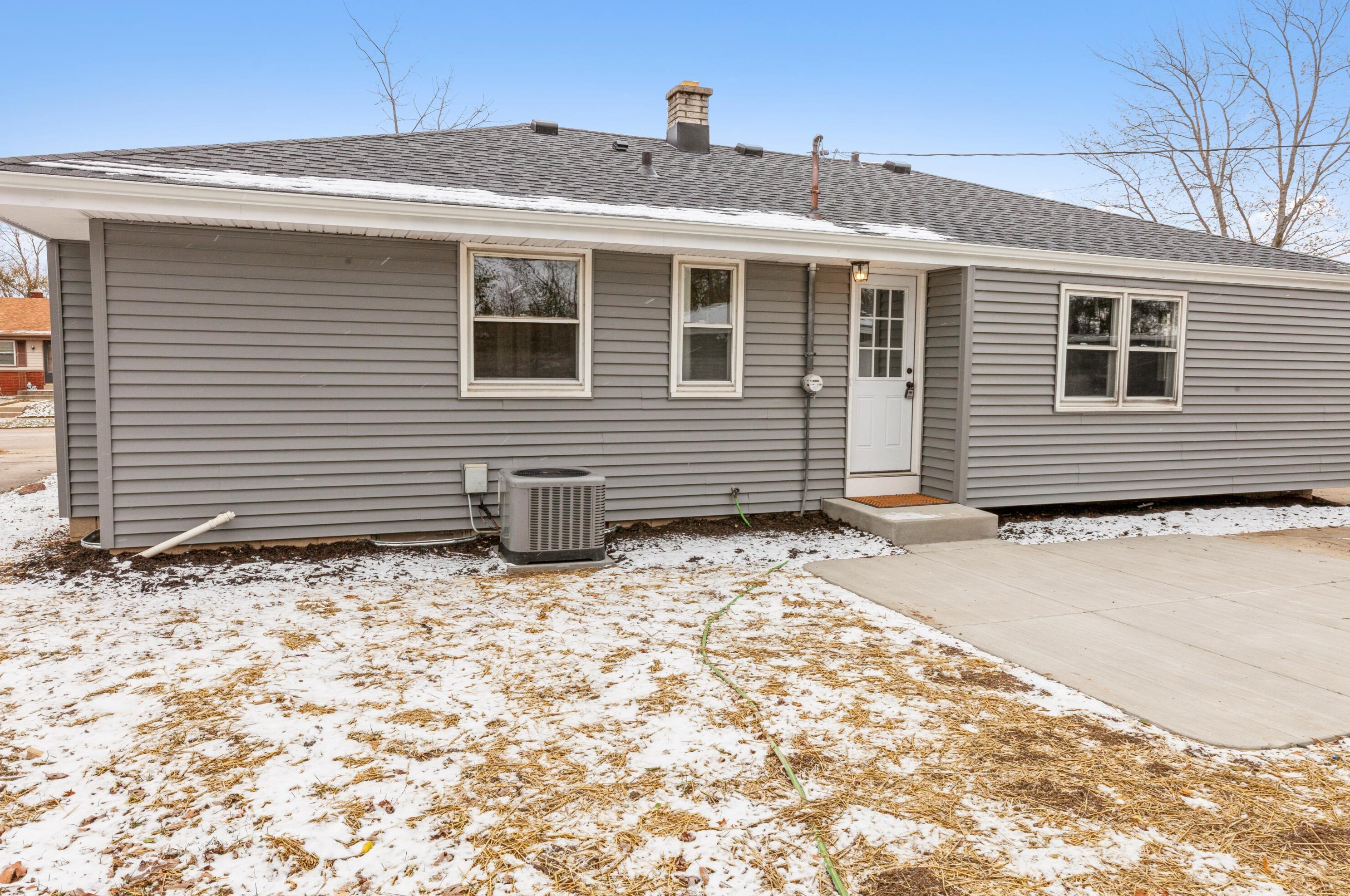 6611 21st St, Oak Creek WI  53154-1006 exterior