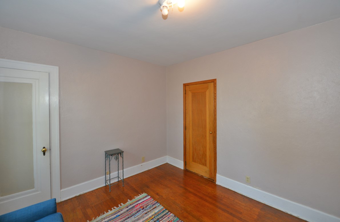 1423 Monroe Ave, Racine WI  53405-3247 exterior