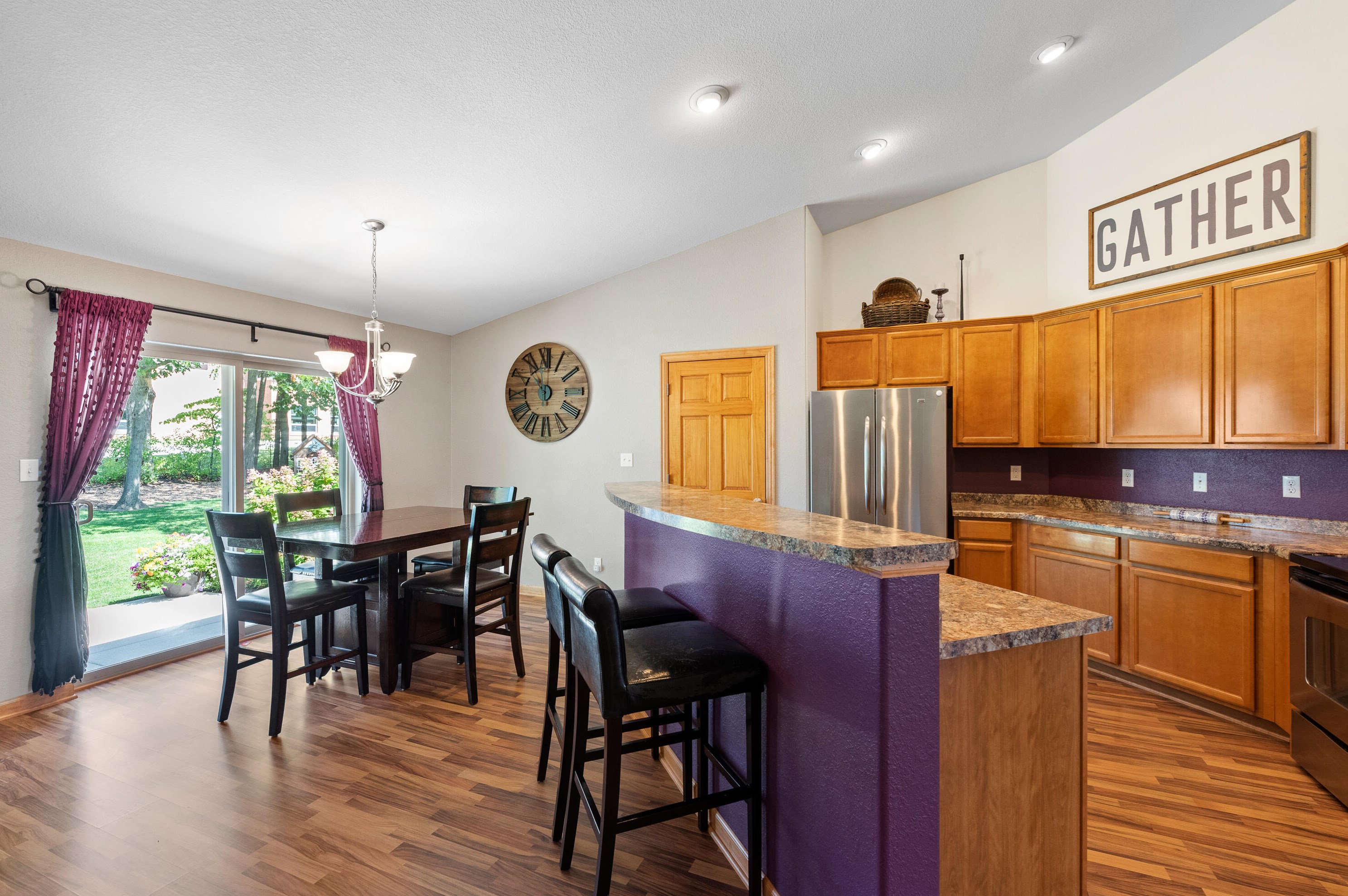 3880 Green Meadows Ct, Oak Creek WI  53154-6653 exterior