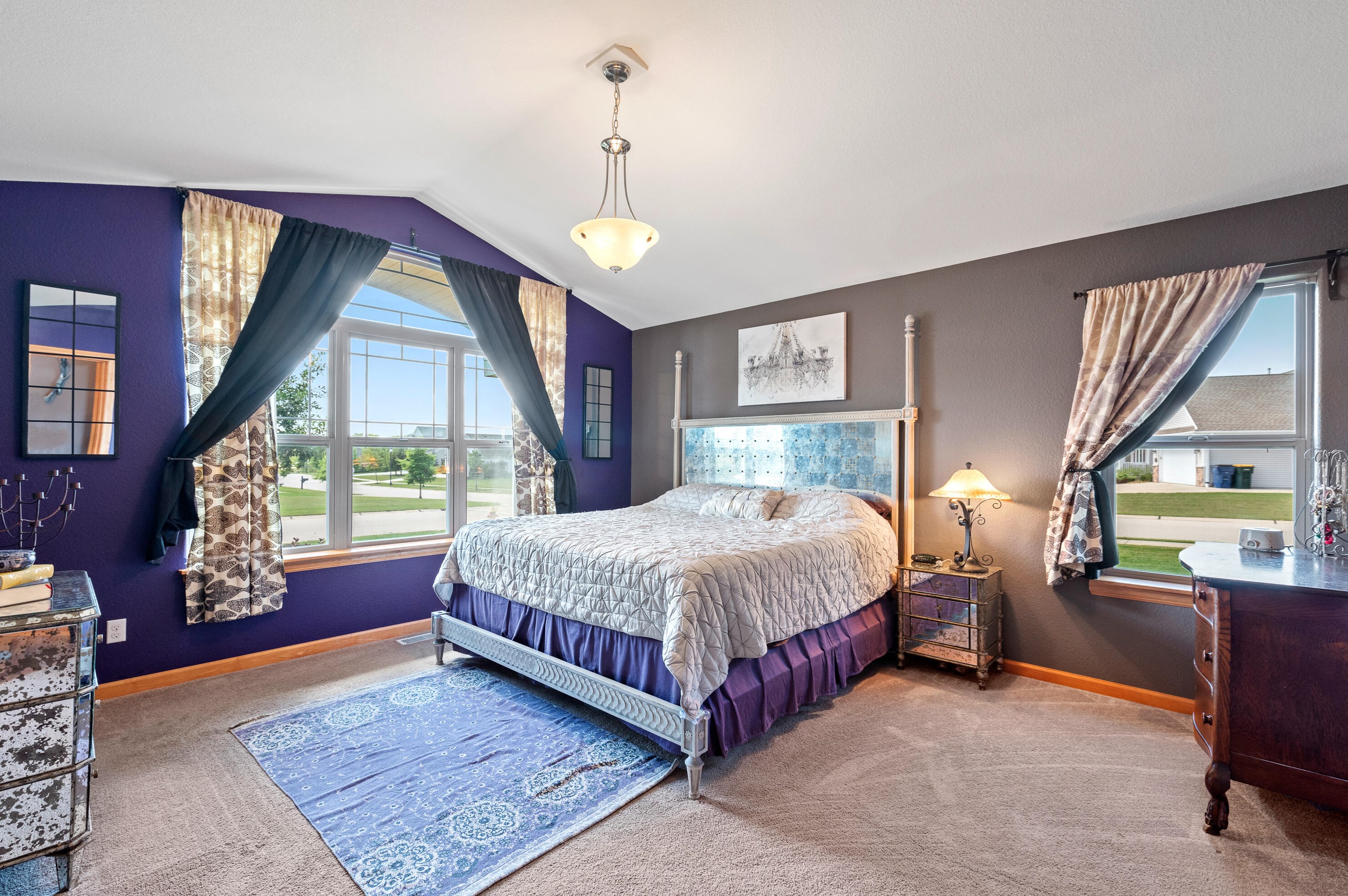 3880 Green Meadows Ct, Oak Creek WI  53154-6653 exterior