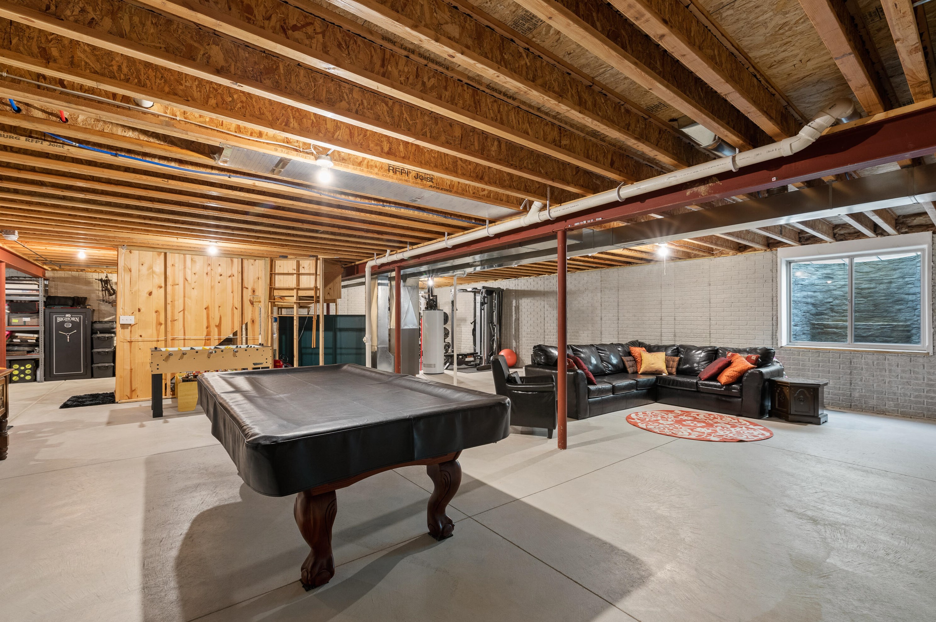 3880 Green Meadows Ct, Oak Creek WI  53154-6653 exterior