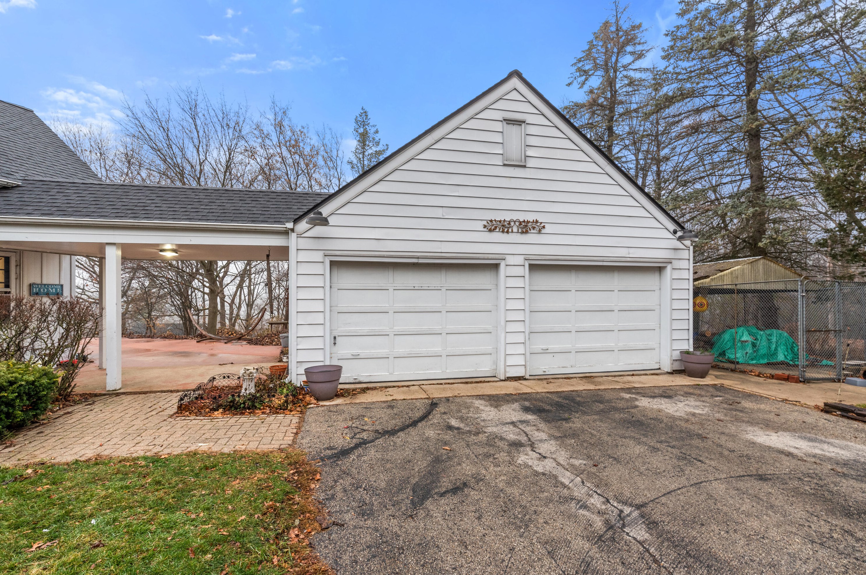 259 Nob Hill Dr W, Colgate, WI 53017
